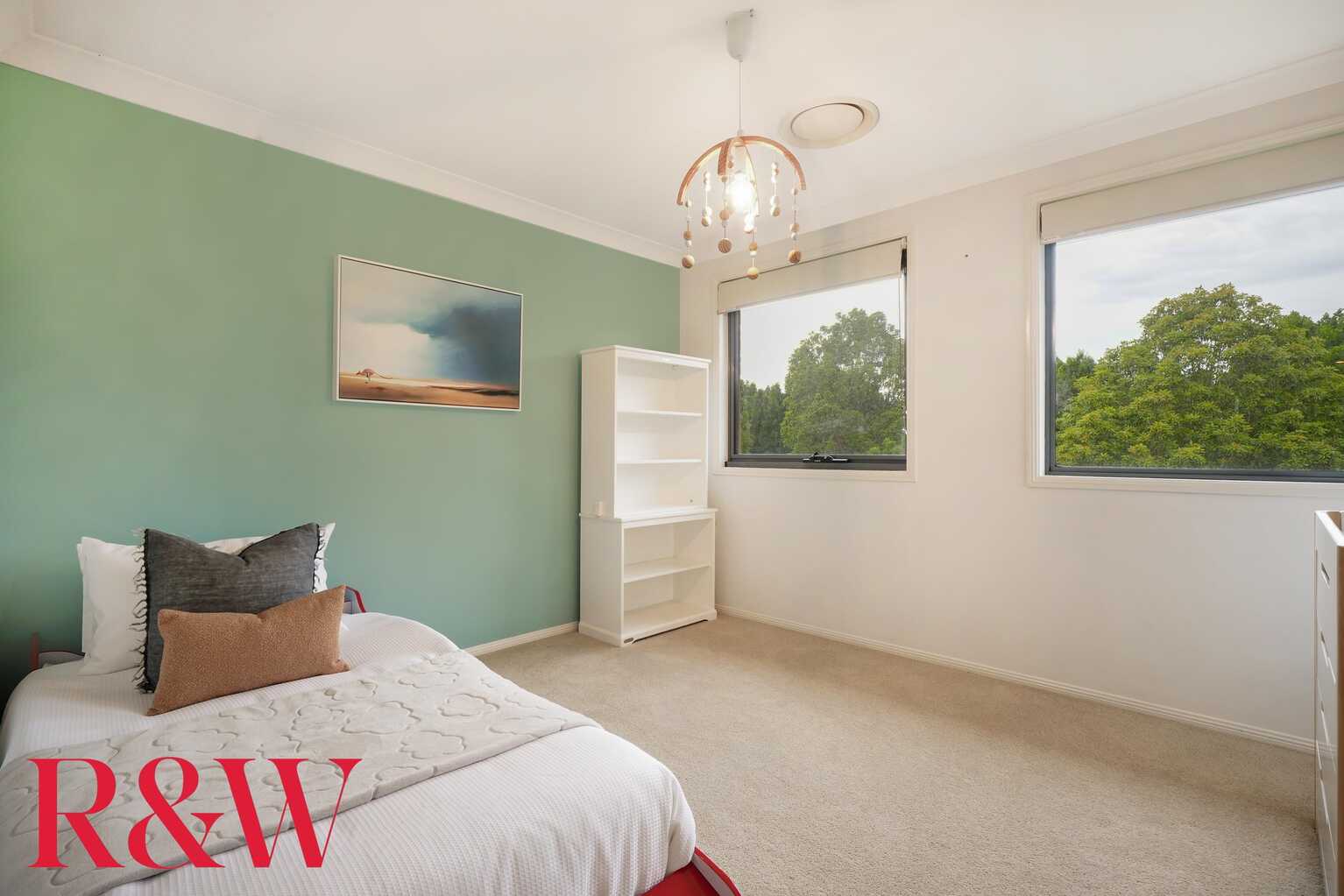 19 Strathwallen Close Macquarie Links 19 Strathwallen Close Macquarie Links