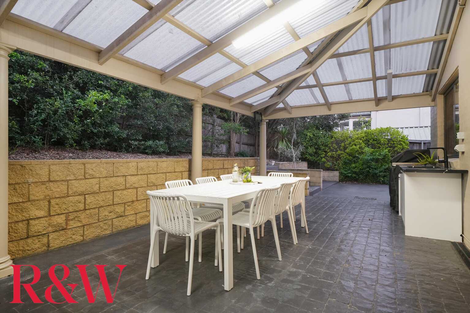 19 Strathwallen Close Macquarie Links 19 Strathwallen Close Macquarie Links