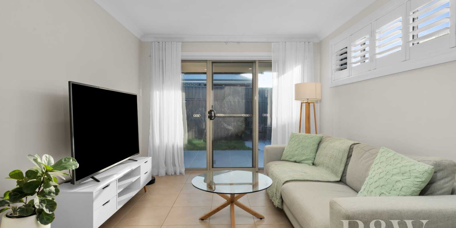 33 Minnamurra Drive Gregory Hills