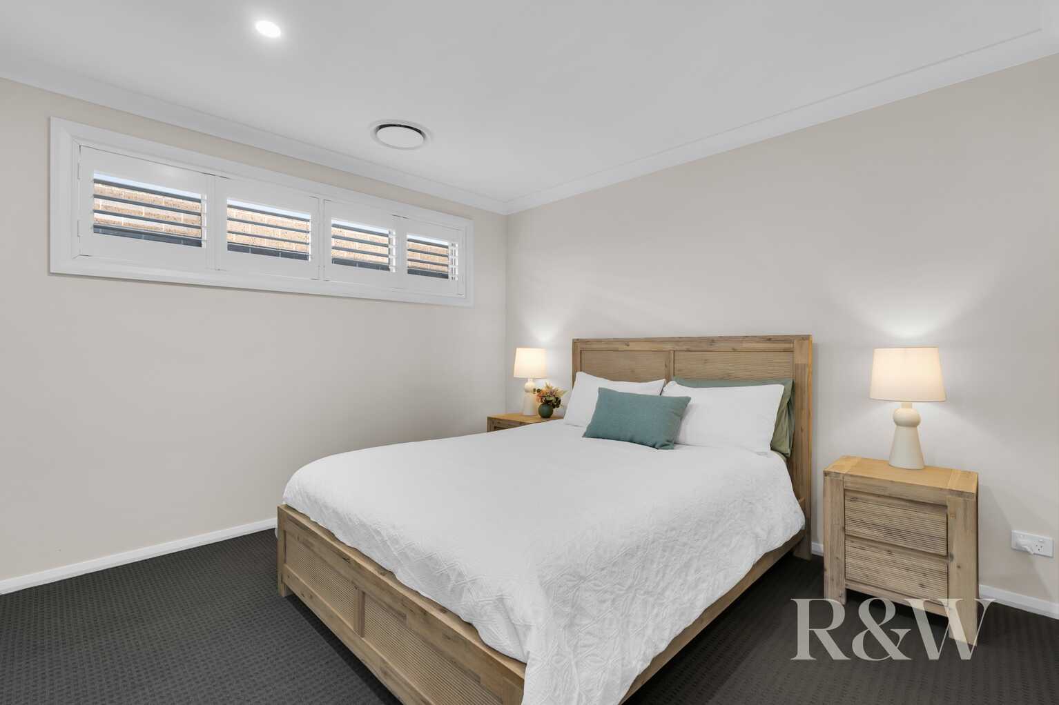 33 Minnamurra Drive Gregory Hills