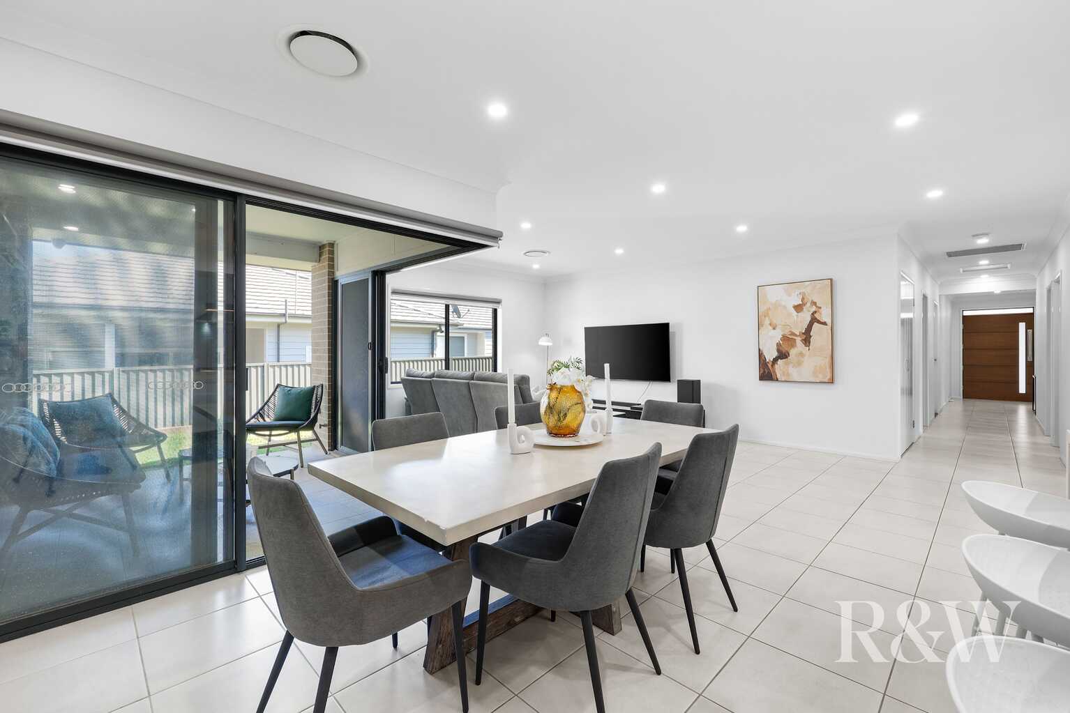 9 FLOYD STREET Spring Farm