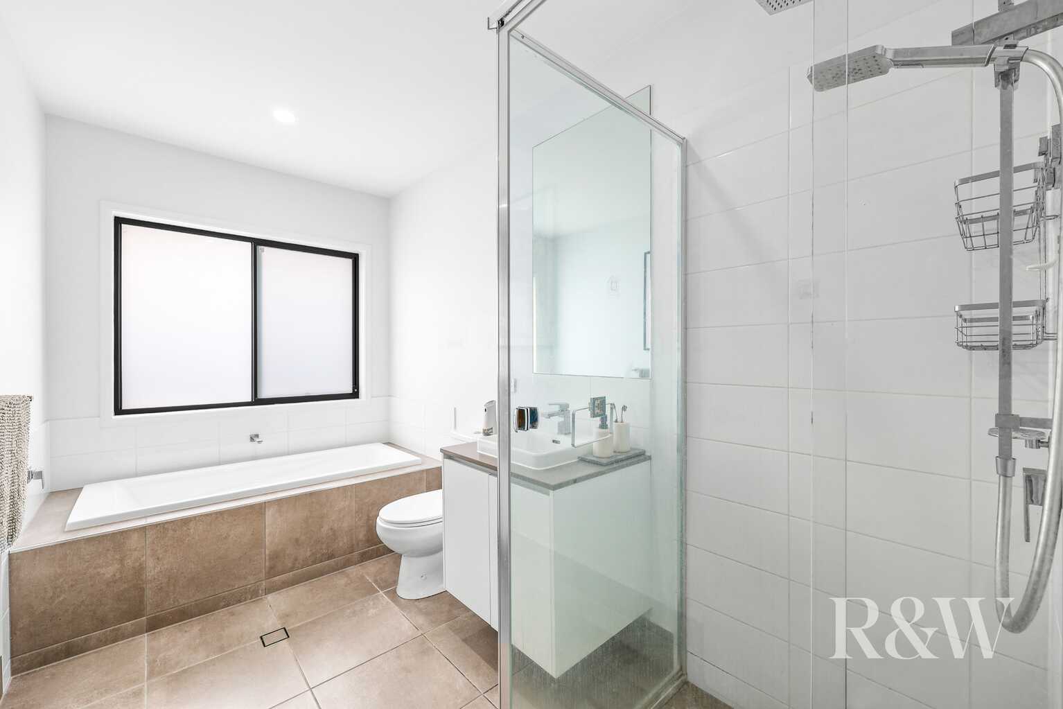 9 FLOYD STREET Spring Farm