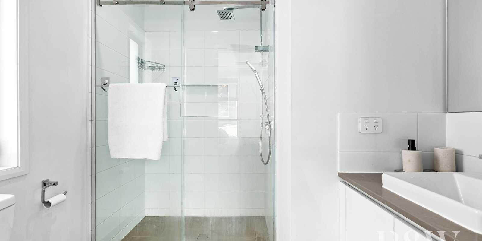 9 FLOYD STREET Spring Farm