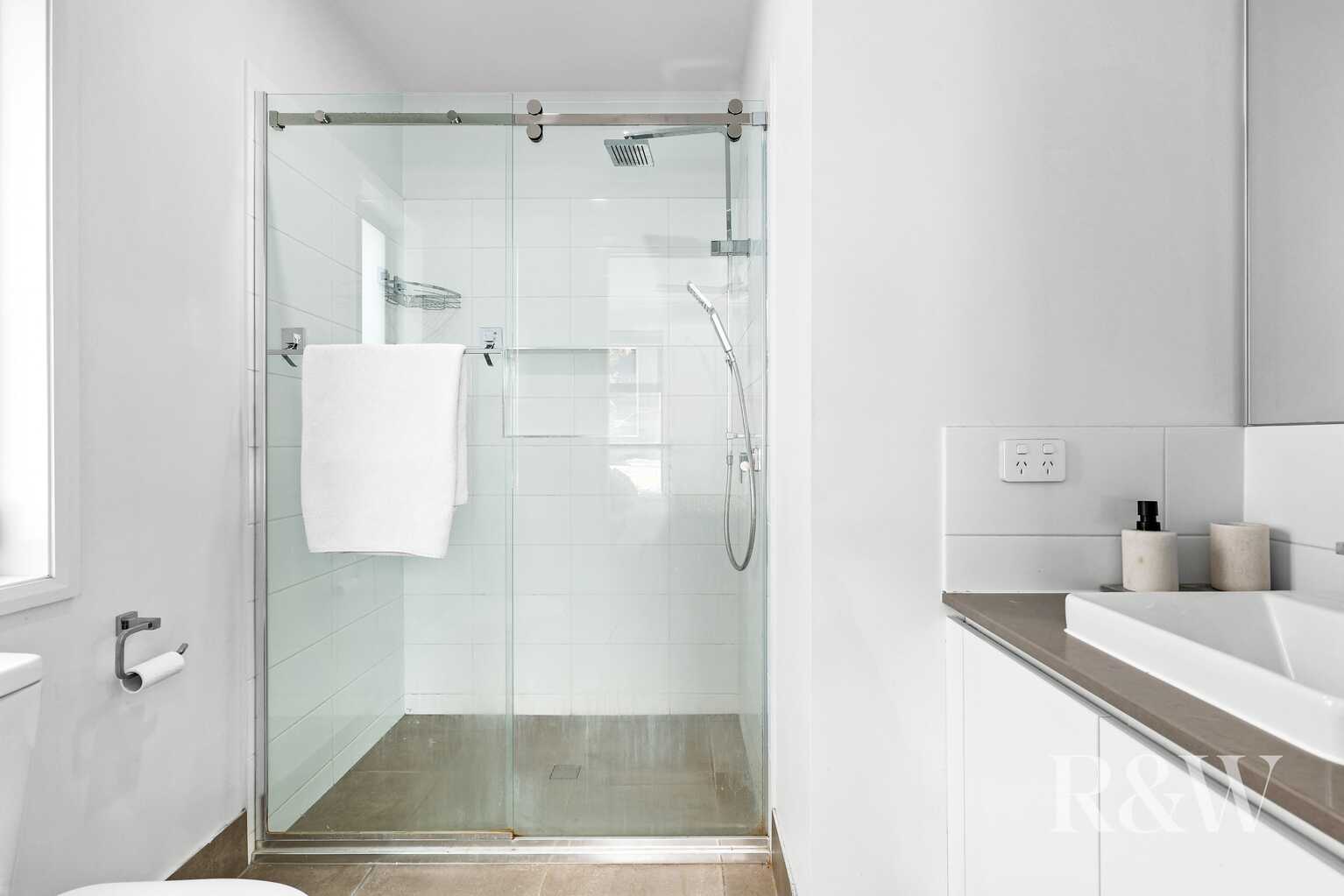 9 FLOYD STREET Spring Farm