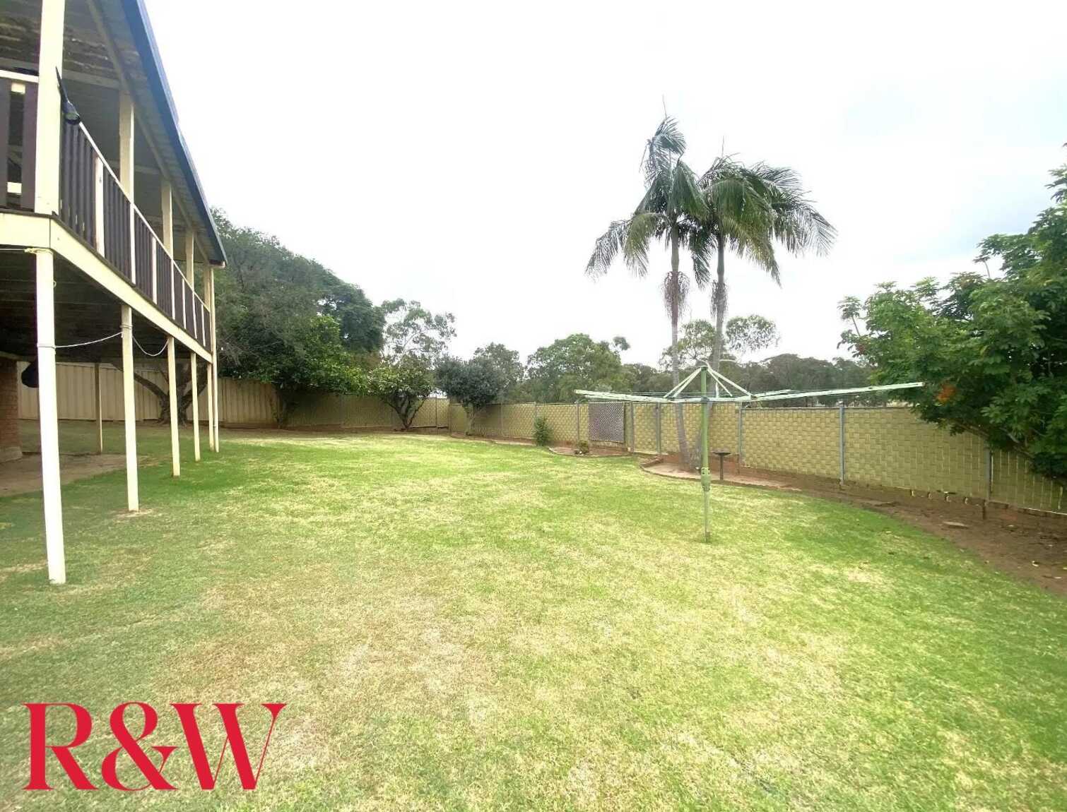 8 Sauternes Place Eschol Park 8 Sauternes Place Eschol Park