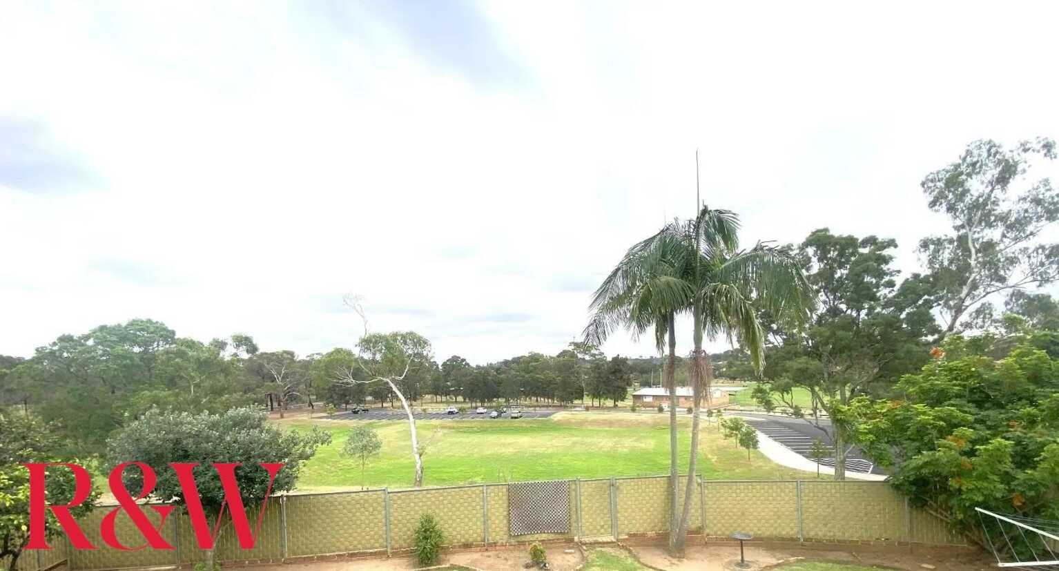 8 Sauternes Place Eschol Park 8 Sauternes Place Eschol Park