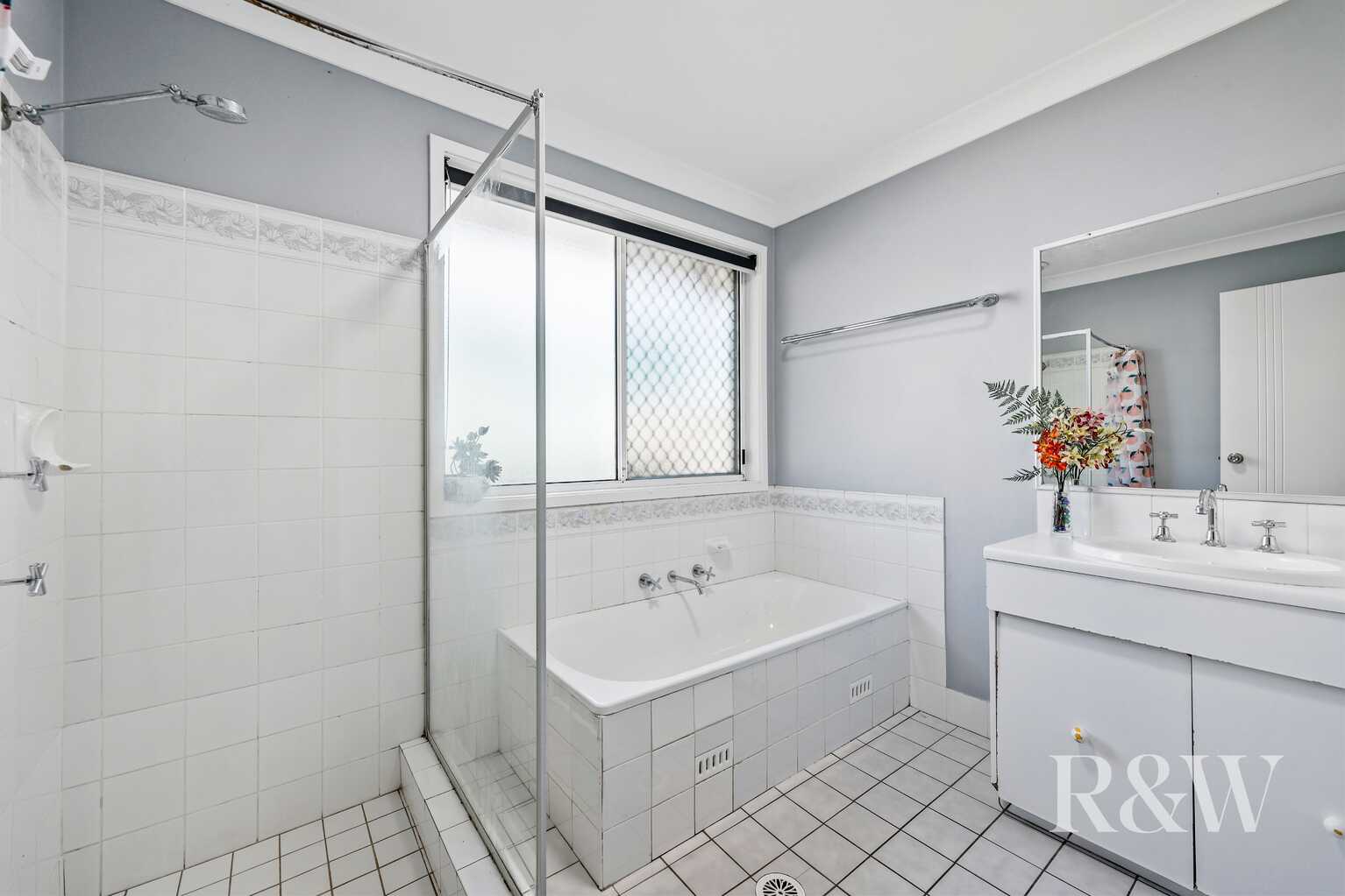 5 COLEVILE PLACE Rosemeadow