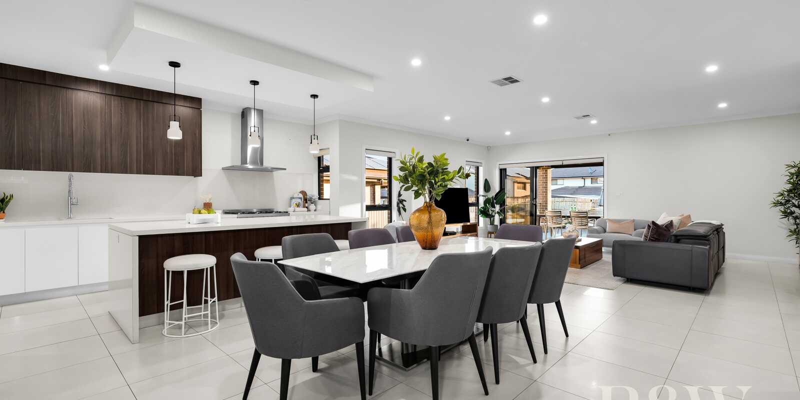 18 GOVERNOR DRIVE Harrington Park