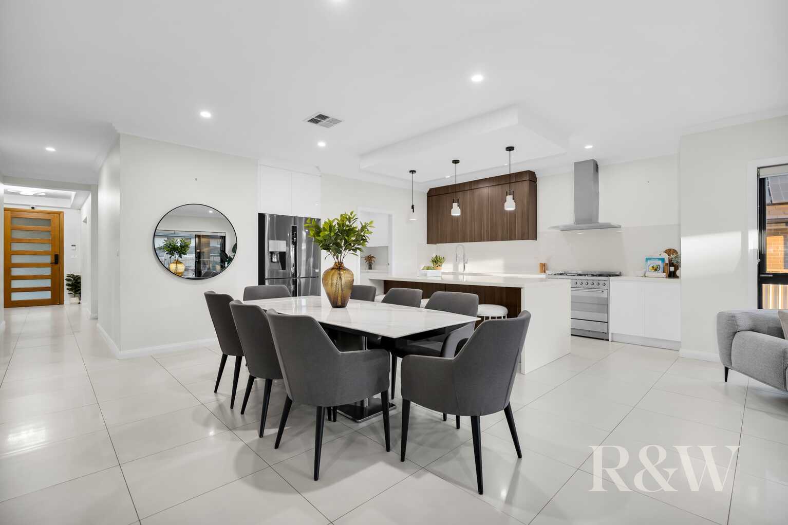 18 GOVERNOR DRIVE Harrington Park