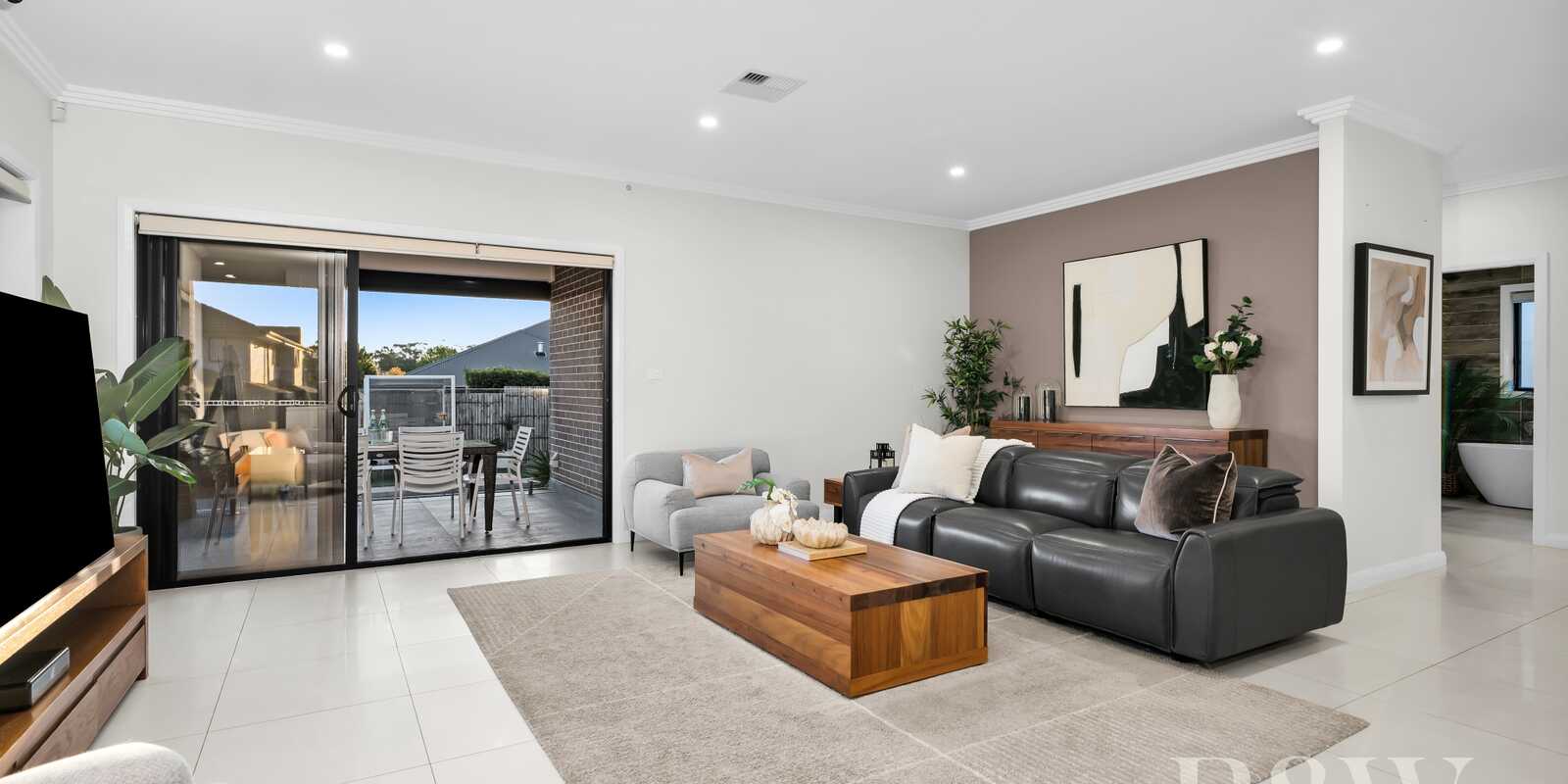18 GOVERNOR DRIVE Harrington Park