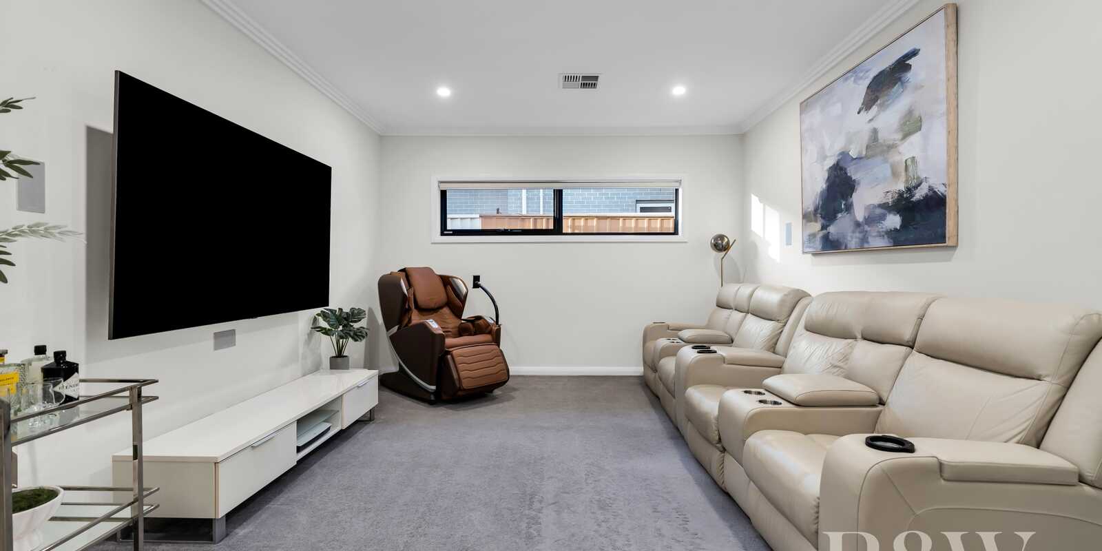 18 GOVERNOR DRIVE Harrington Park