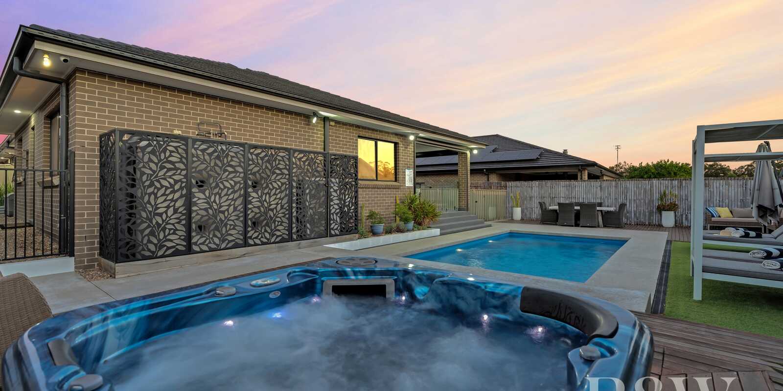 18 GOVERNOR DRIVE Harrington Park