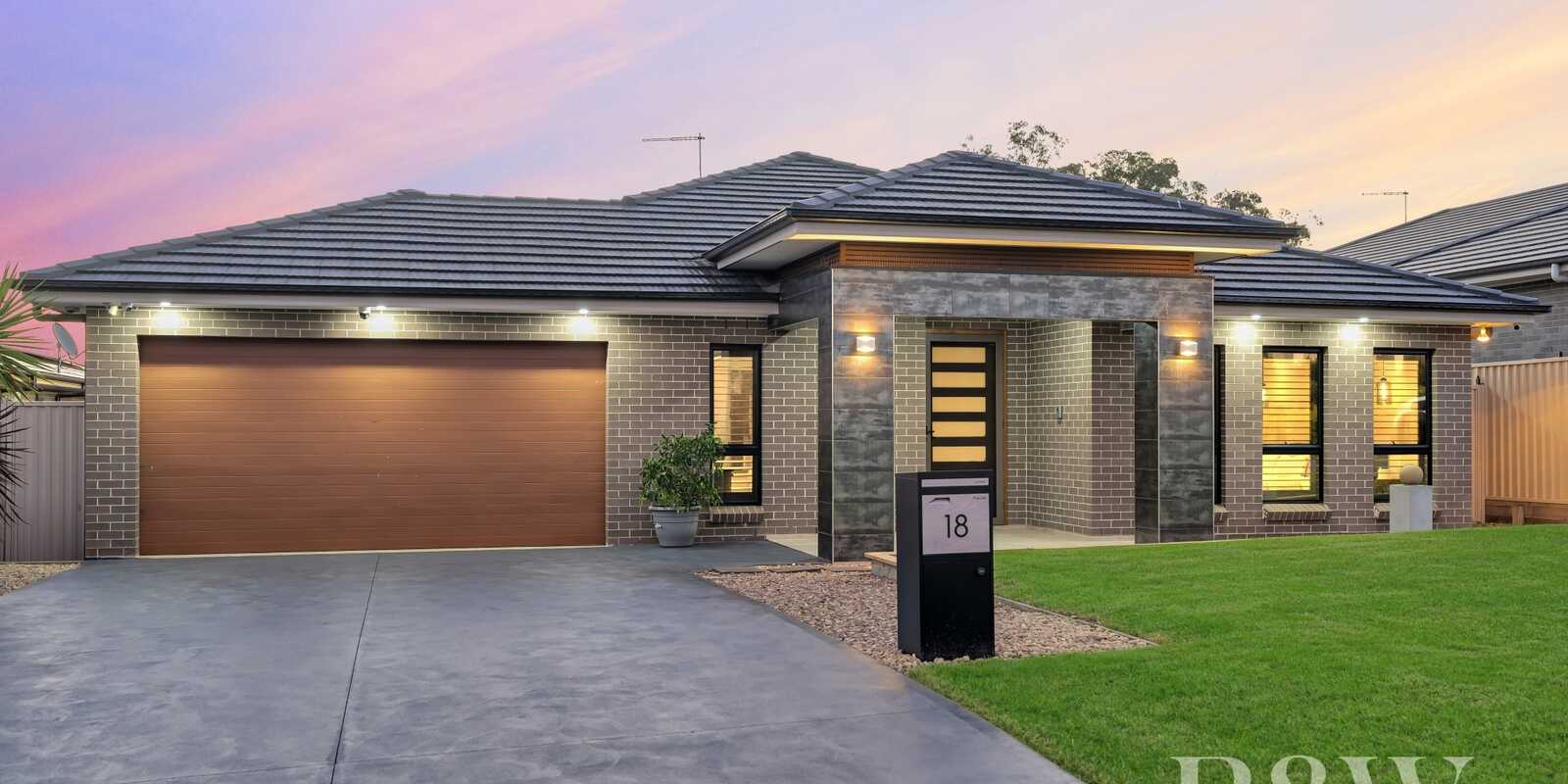 18 GOVERNOR DRIVE Harrington Park