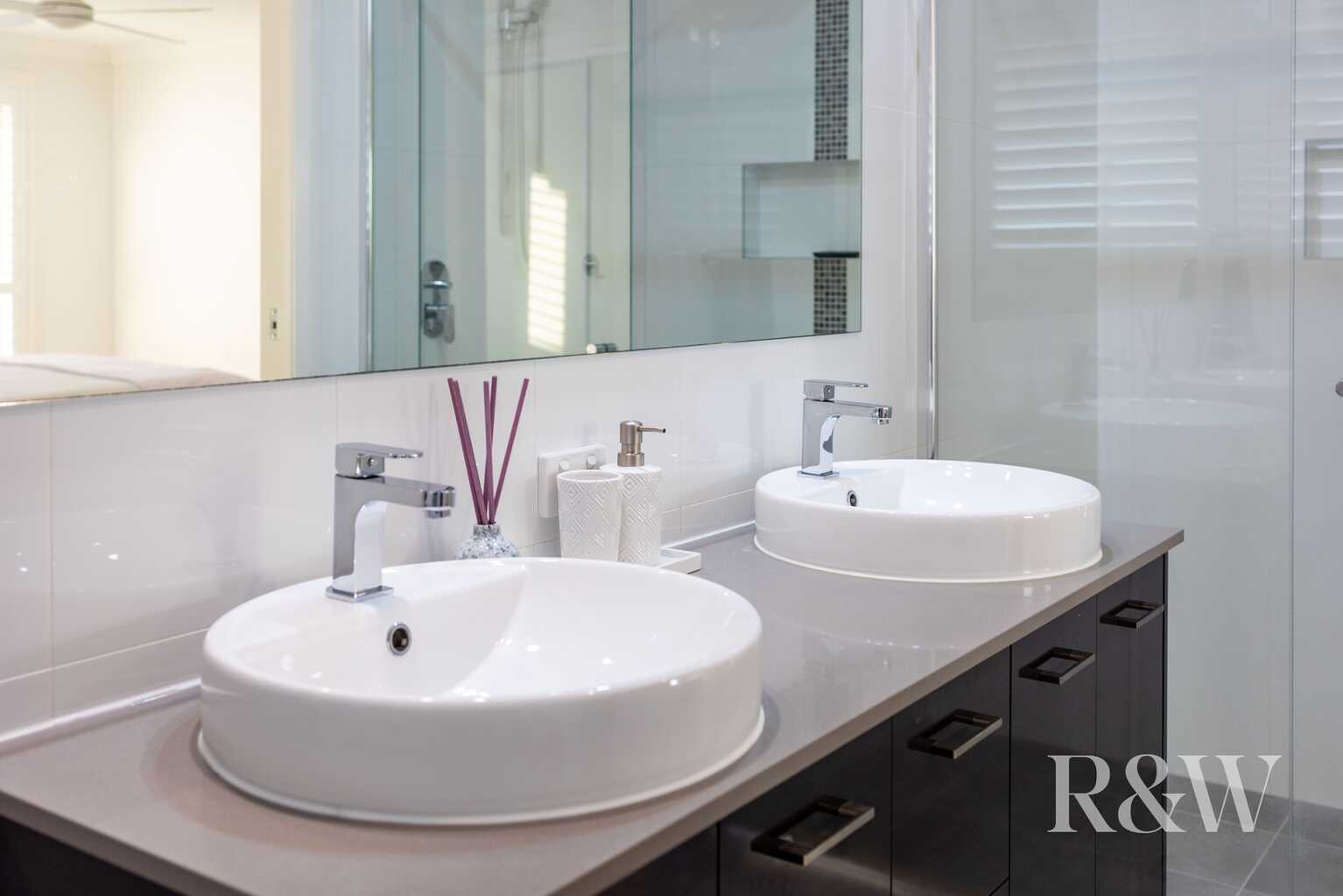 8 ROVER STREET Leppington