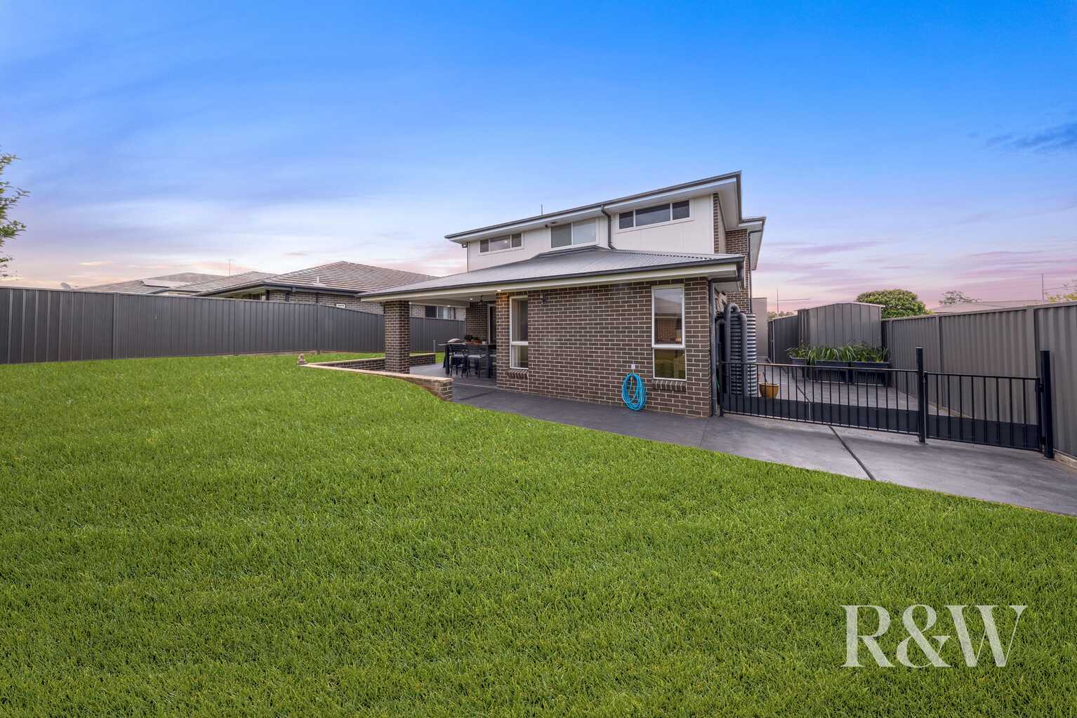 8 ROVER STREET Leppington