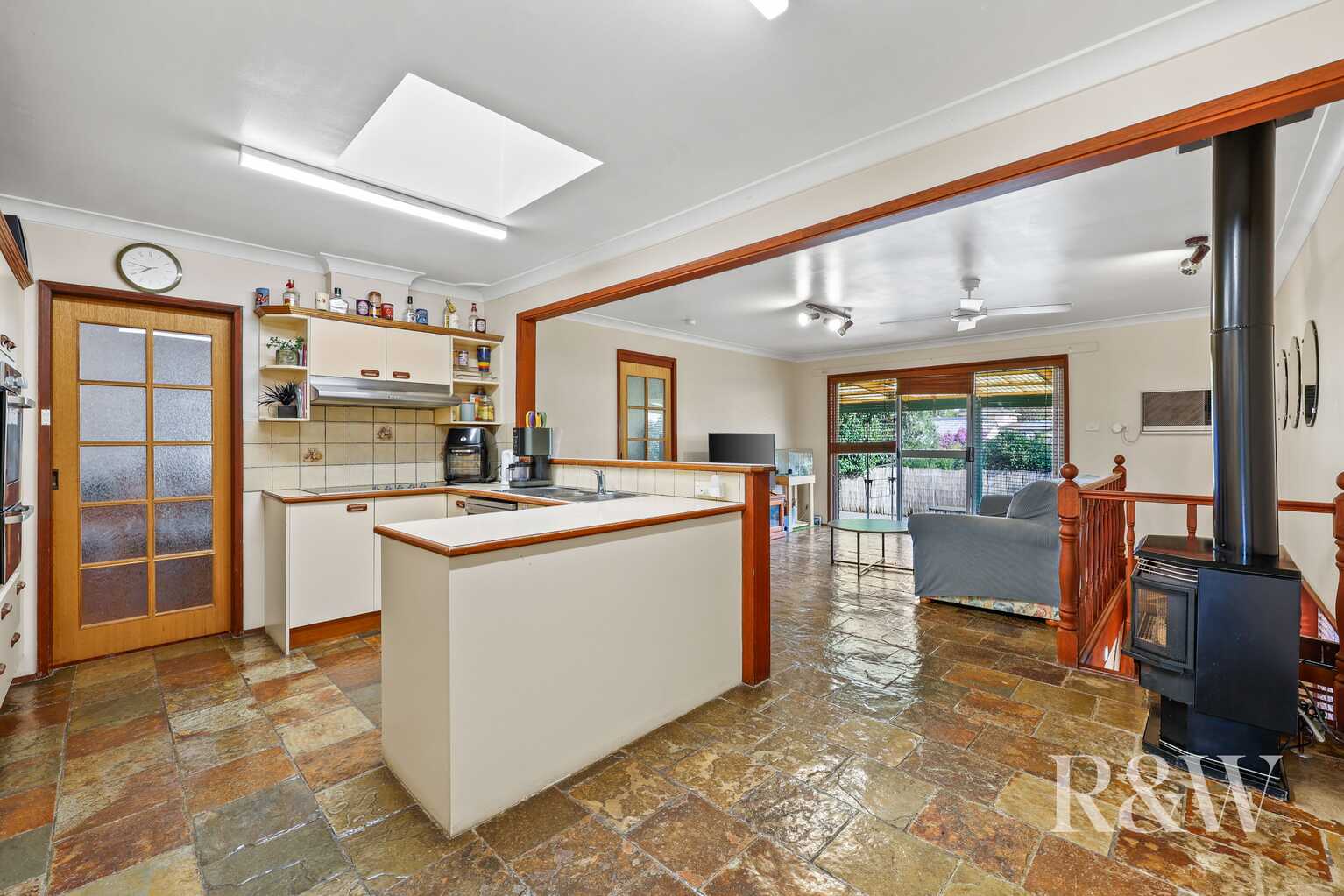 48 ATHEL TREE CRESCENT Bradbury