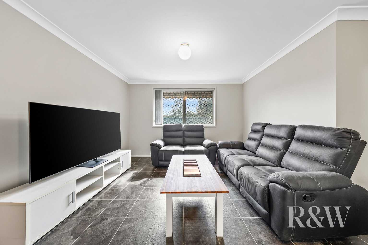 13/37 RUDD ROAD Leumeah