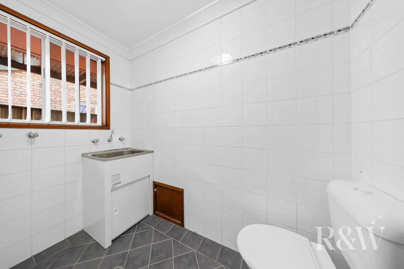 22 Lagonda Drive Ingleburn