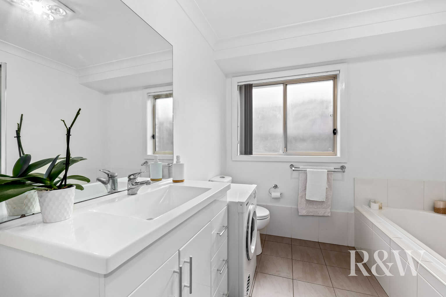 19 BLAIN ROAD Spring Farm