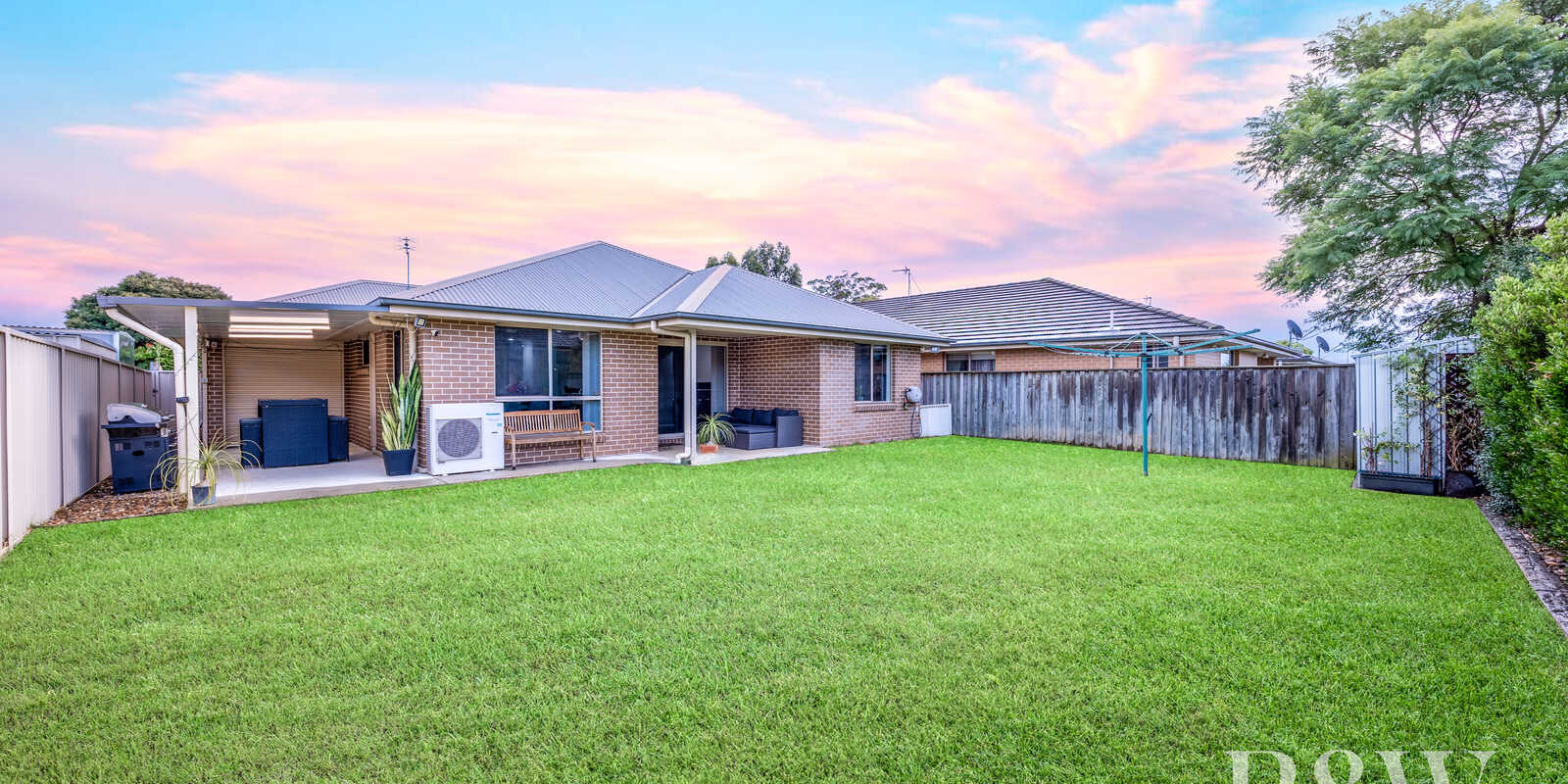 19 BLAIN ROAD Spring Farm