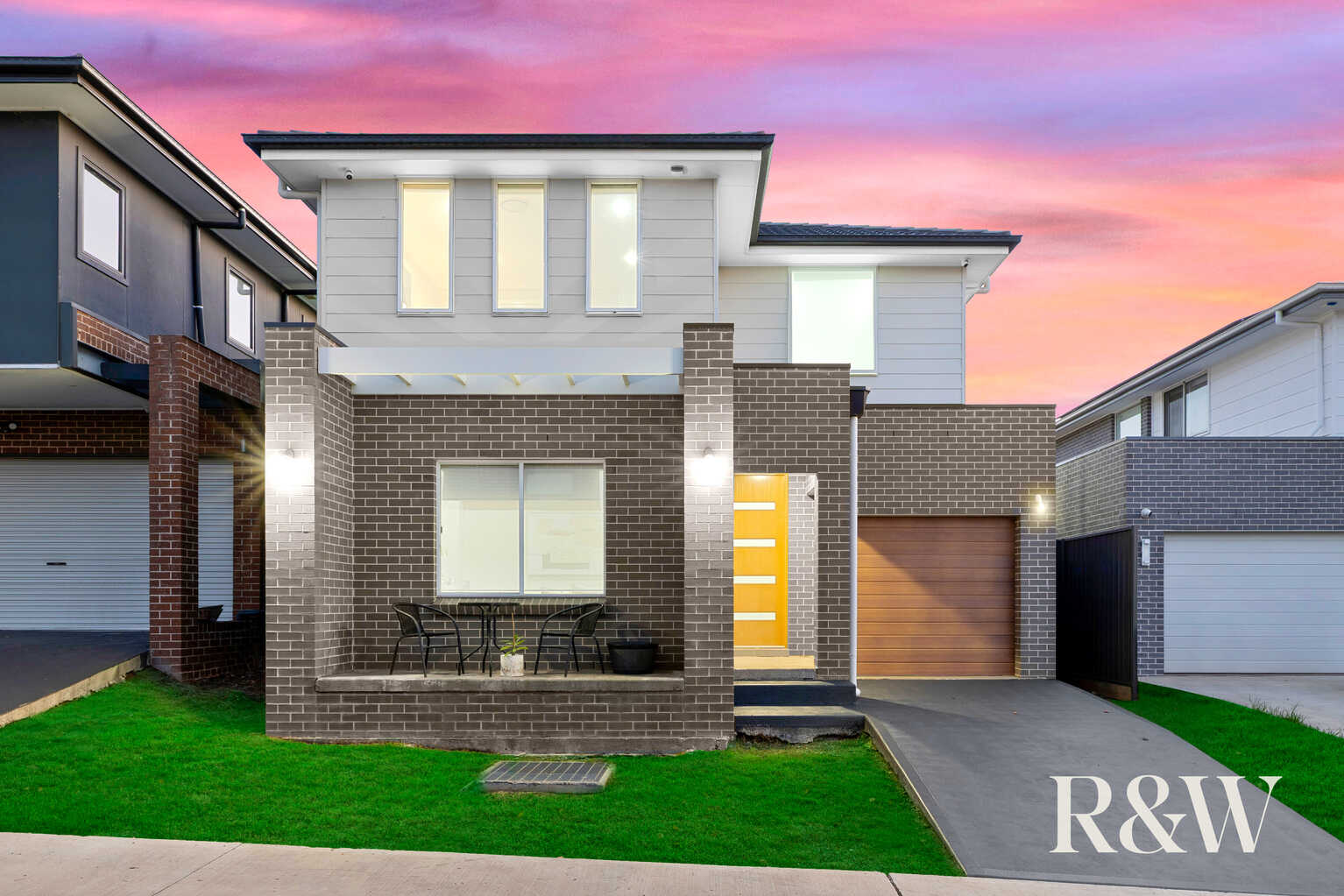 34 CALOTIS CRESCENT Denham Court