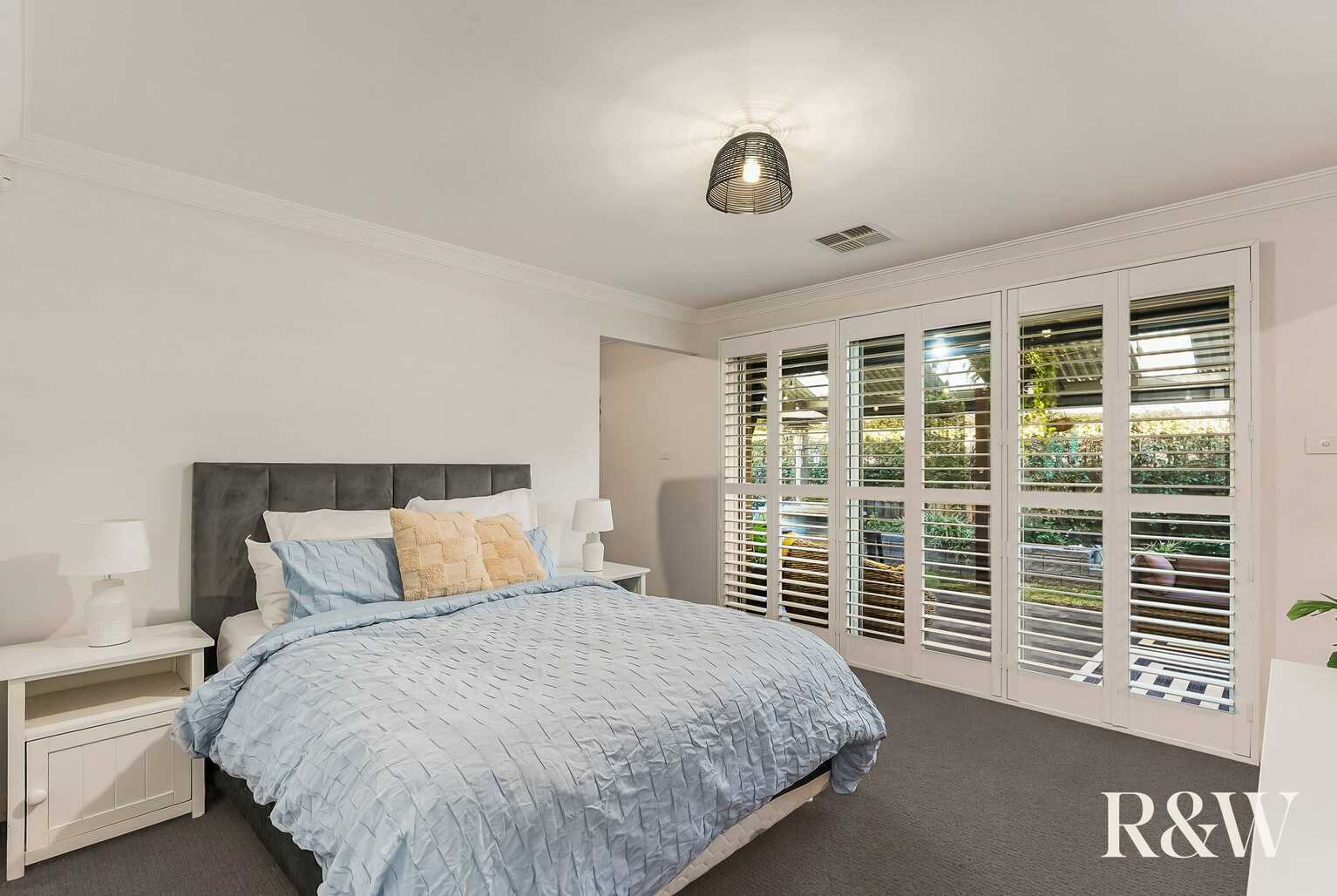19 KINGFISHER ROAD Appin