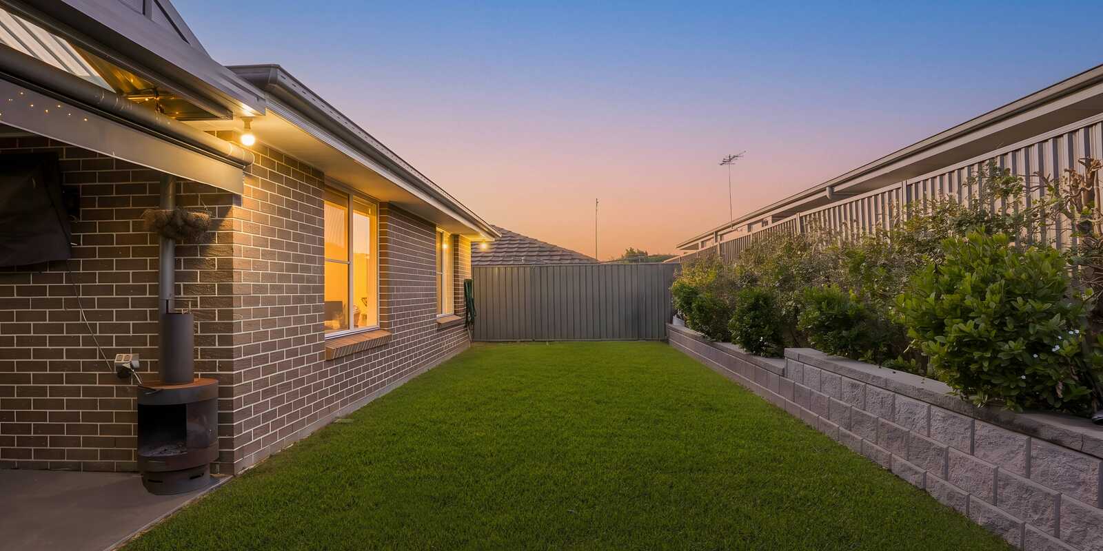 19 KINGFISHER ROAD Appin