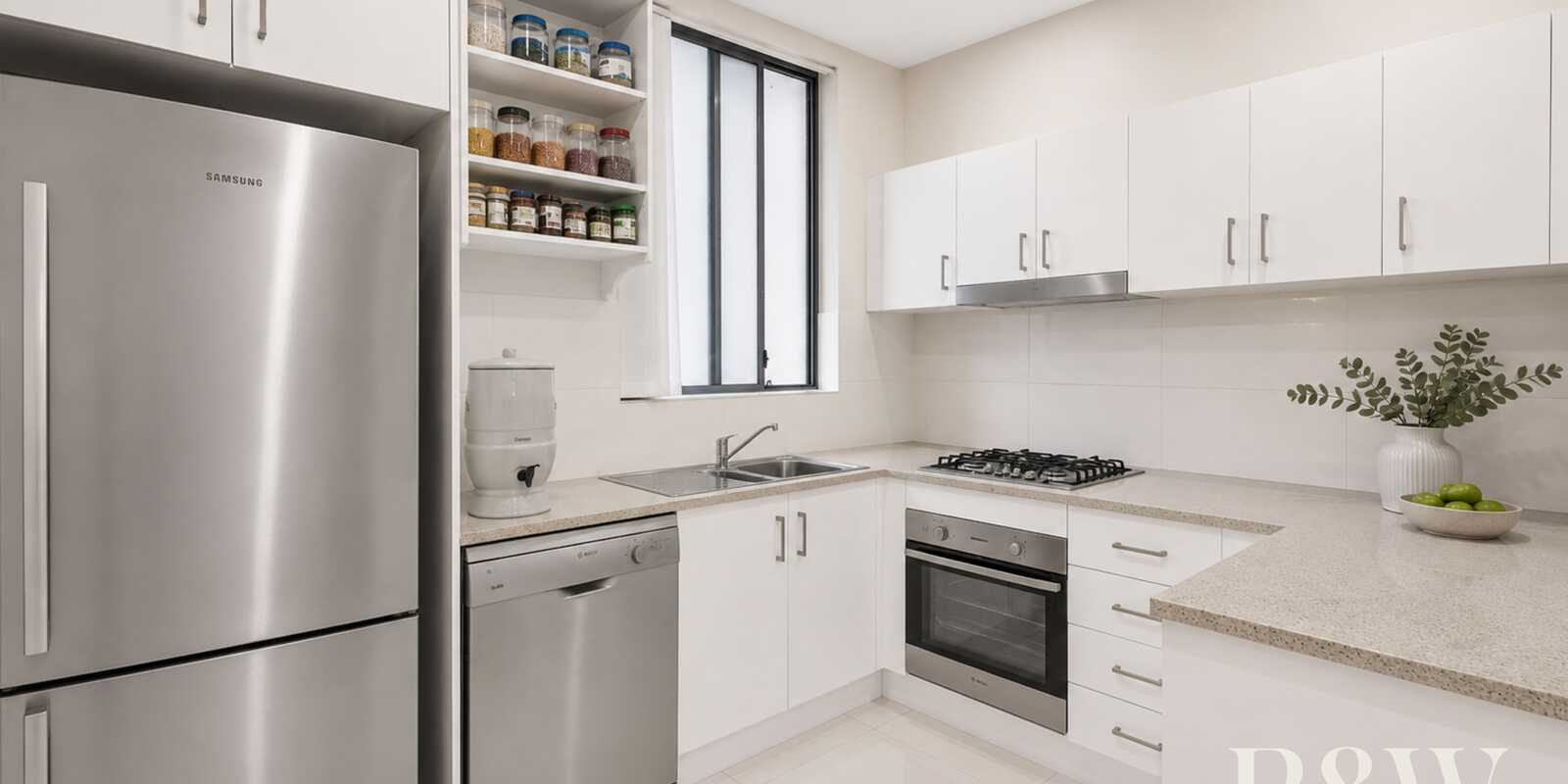 24/2 GEORGE STREET Warwick Farm
