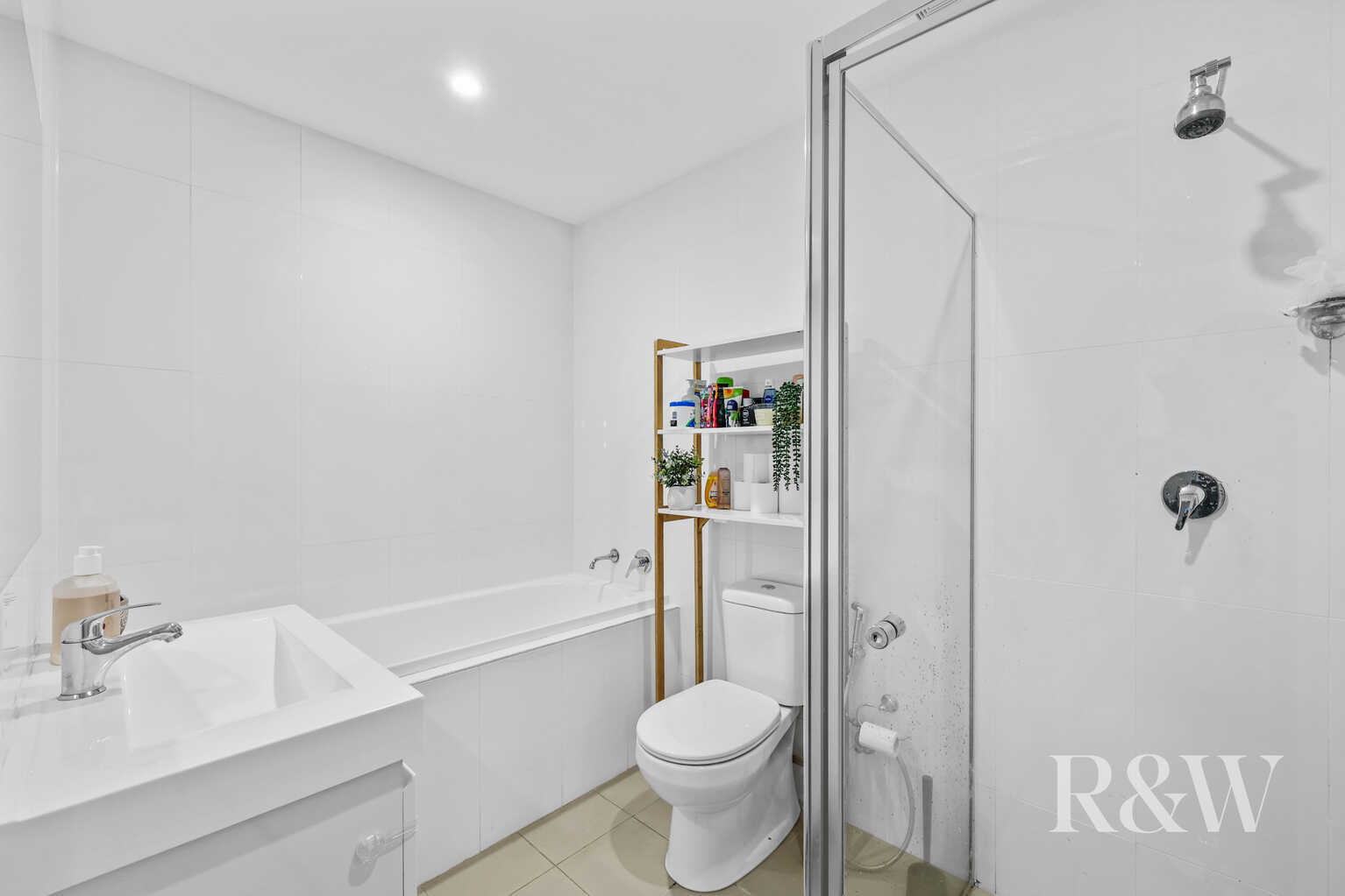 24/2 GEORGE STREET Warwick Farm