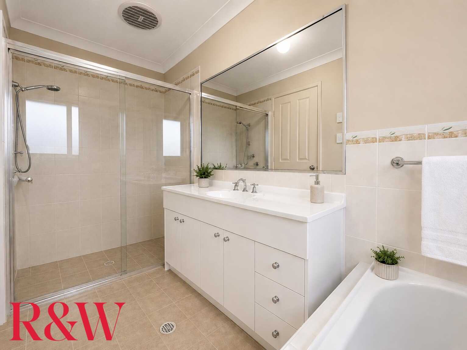 3 Greenwich Walk Campbelltown