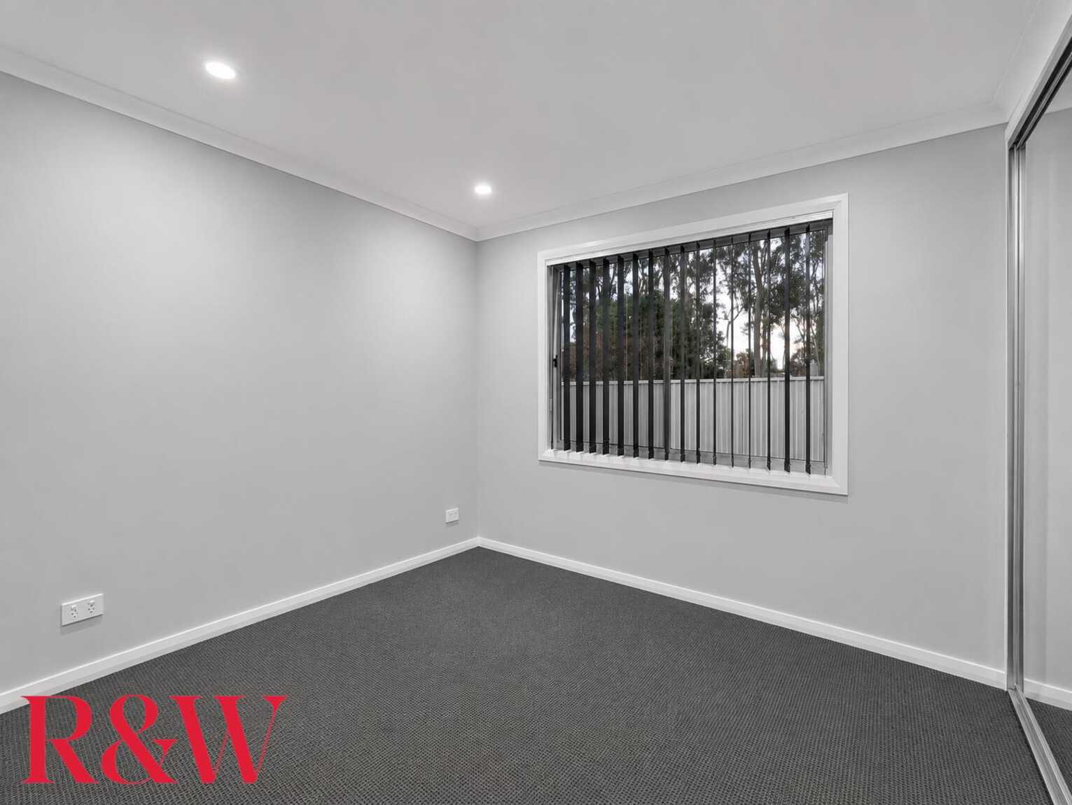 3A Crinum Place Macquarie Fields