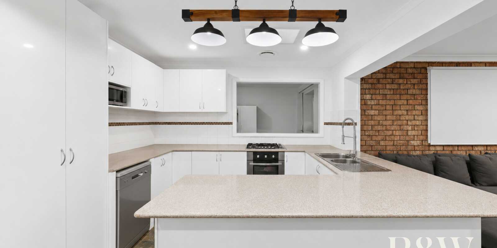 3 OMARU CRESCENT Bradbury