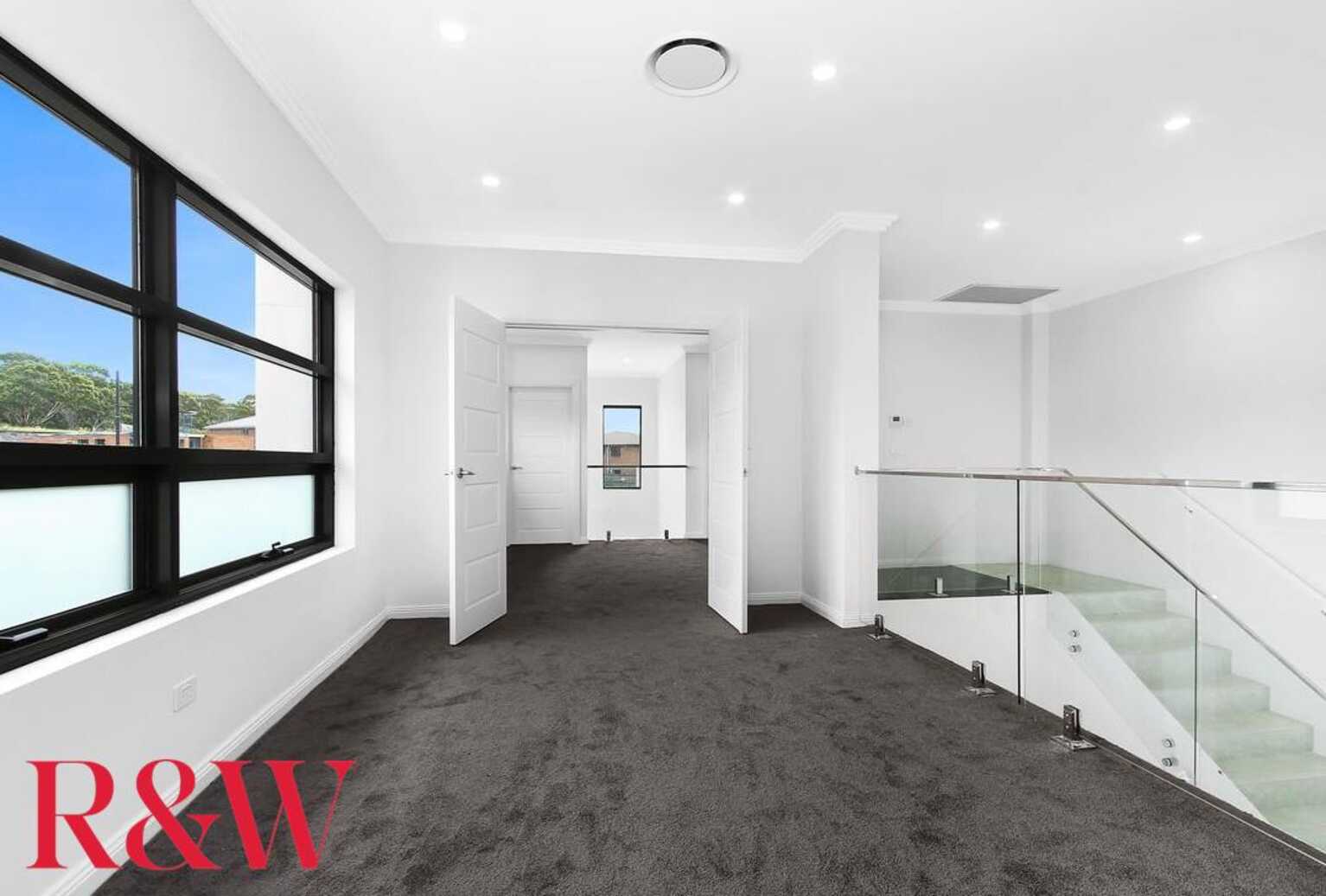6A Lunar Place Campbelltown