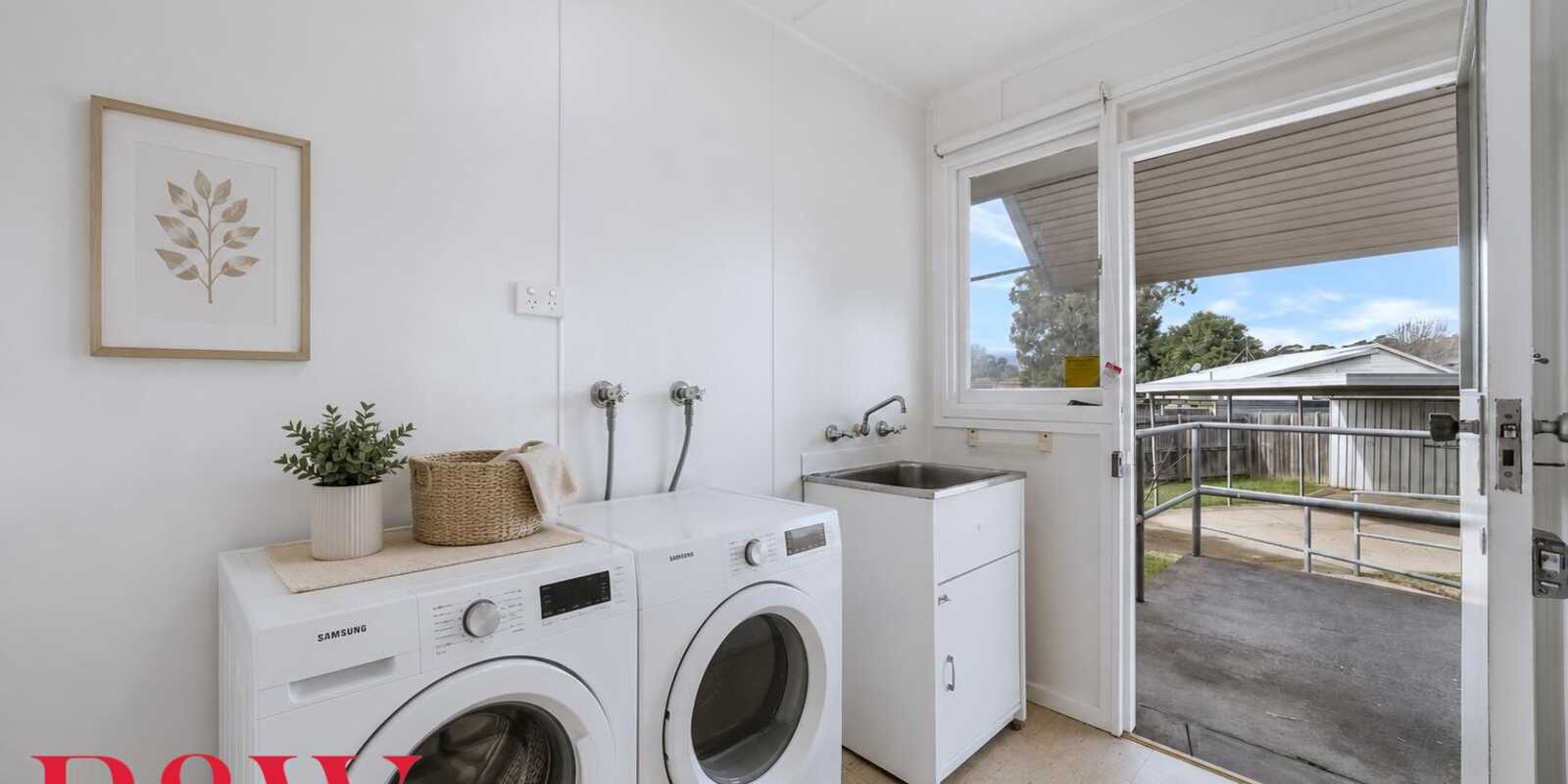 38 Docharty Street Bradbury 38 Docharty Street Bradbury