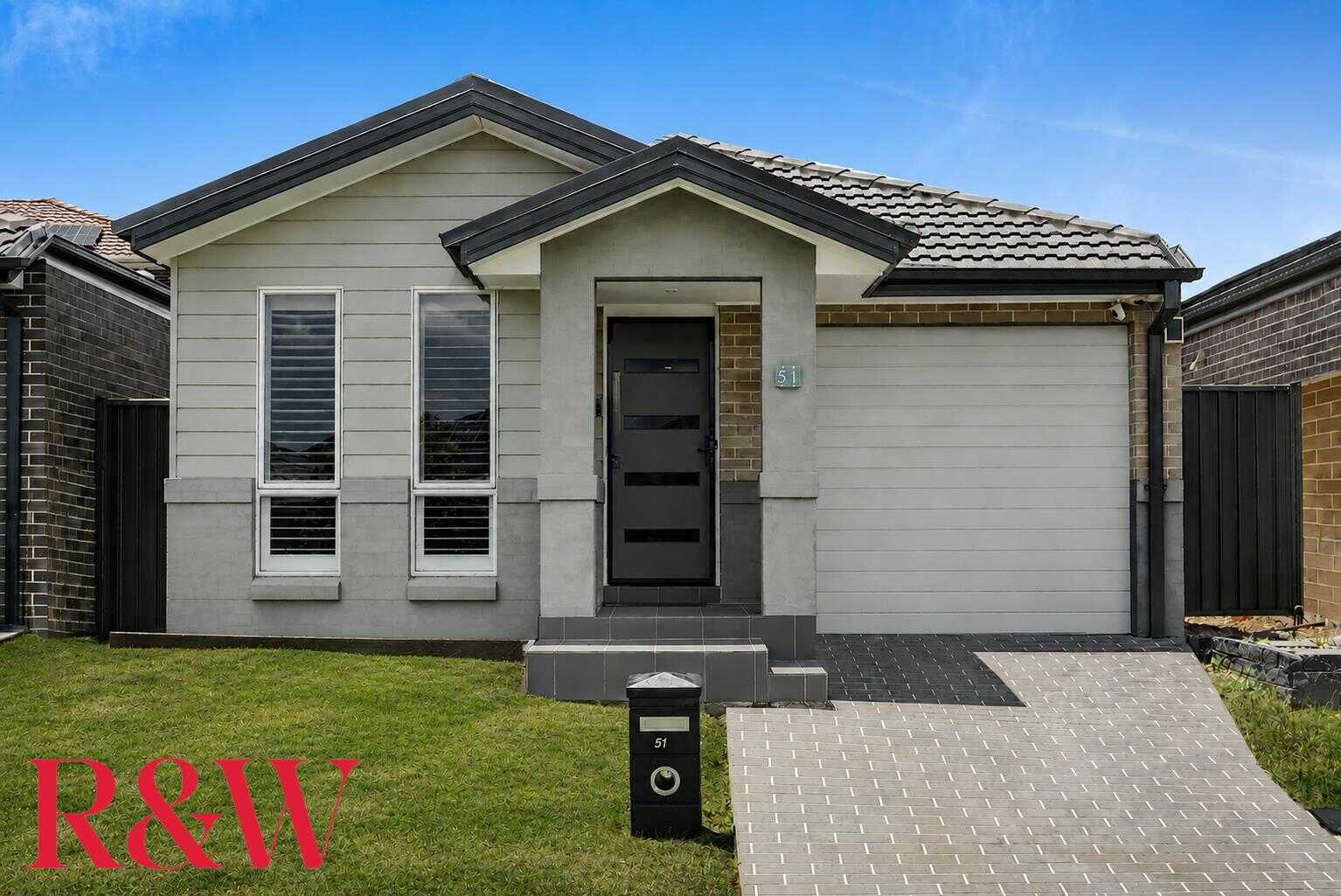 51 McKenzie Boulevard Gregory Hills 51 McKenzie Boulevard Gregory Hills