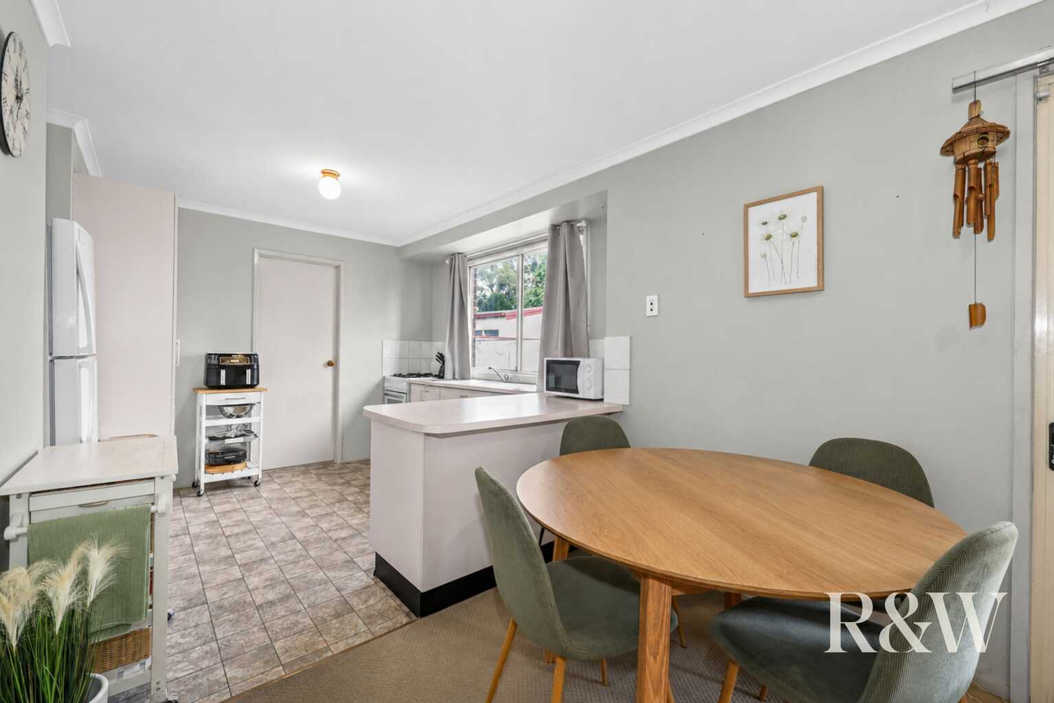 7 CARANDINI STREET St Helens Park