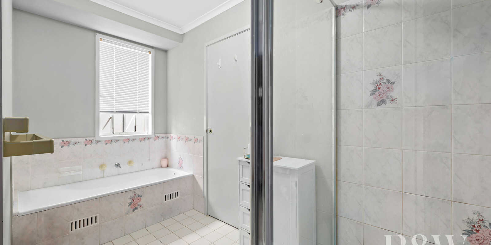 7 CARANDINI STREET St Helens Park