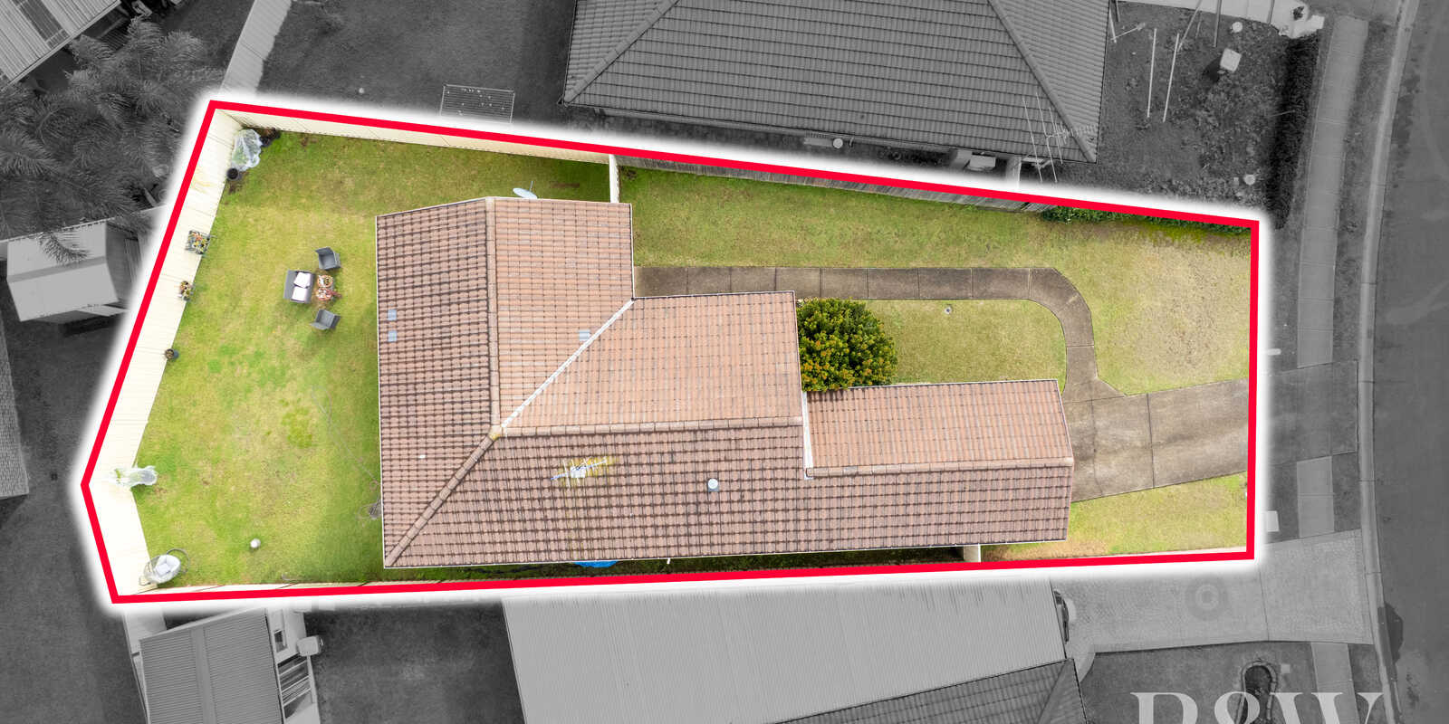 7 CARANDINI STREET St Helens Park