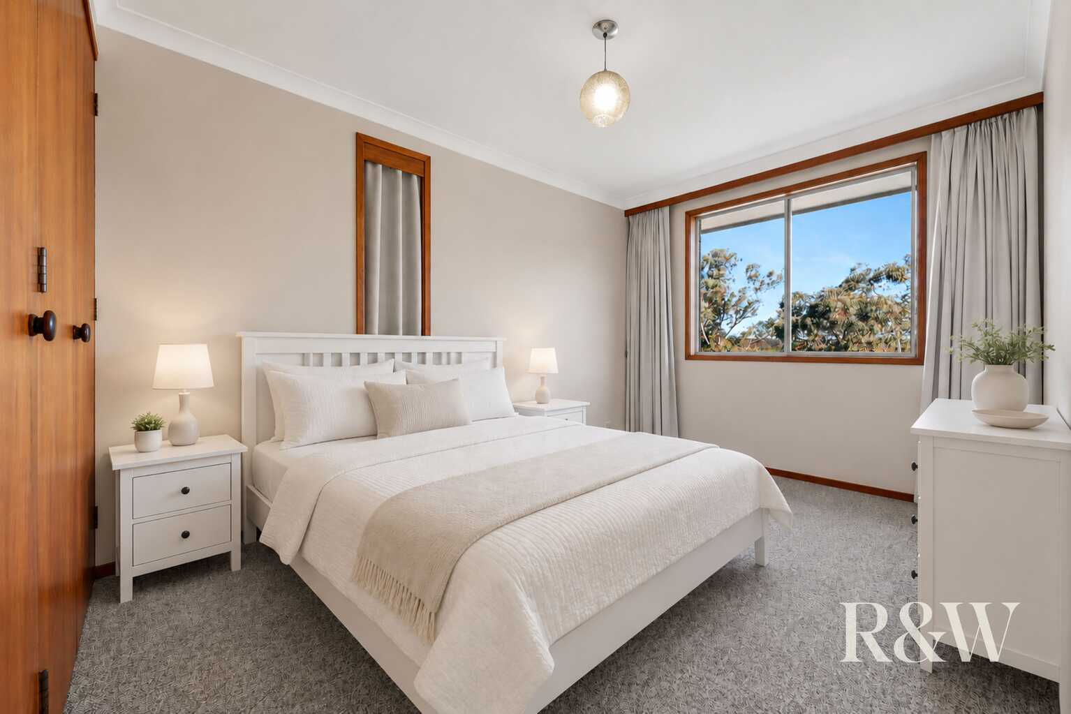 35 AKUNA AVENUE Bradbury