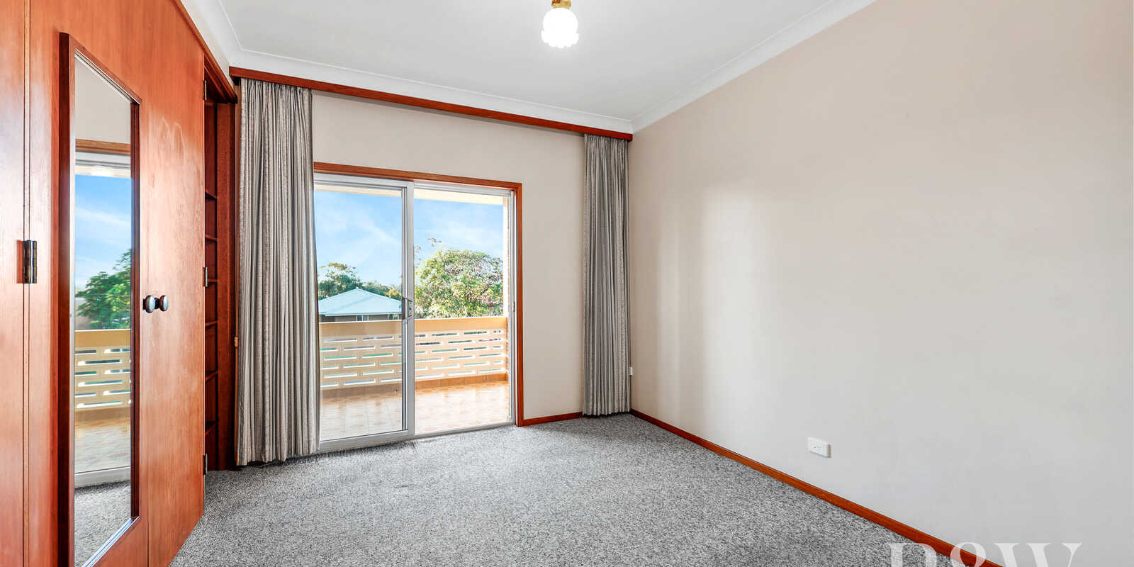 35 AKUNA AVENUE Bradbury