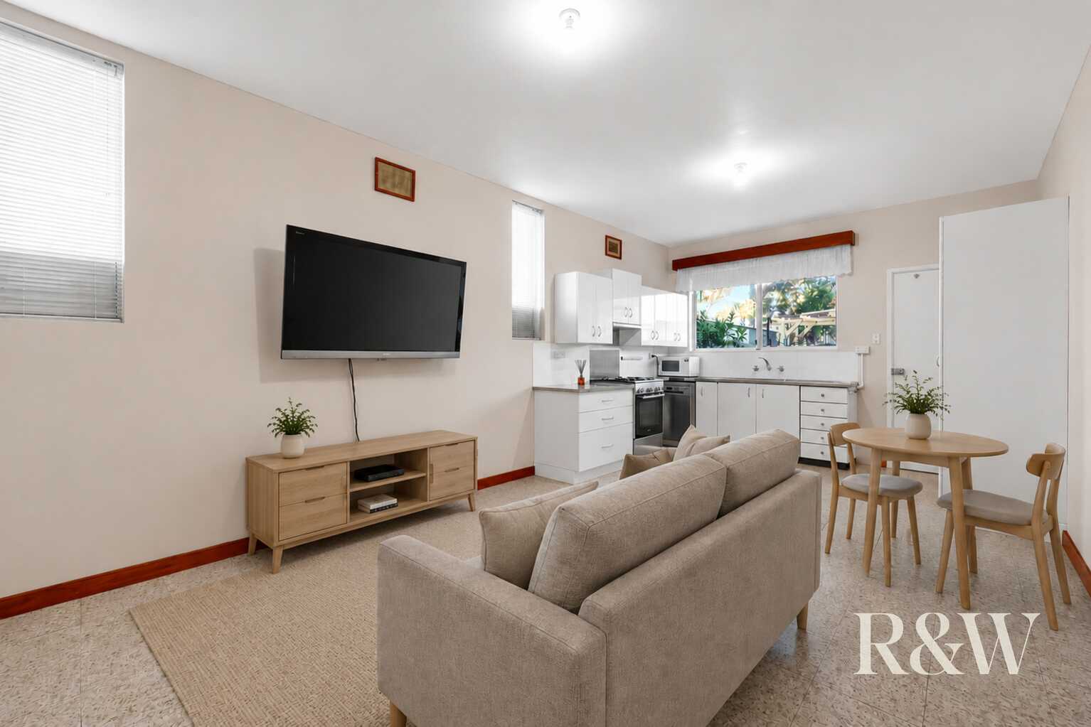 35 AKUNA AVENUE Bradbury