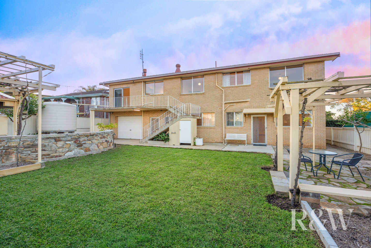 35 AKUNA AVENUE Bradbury