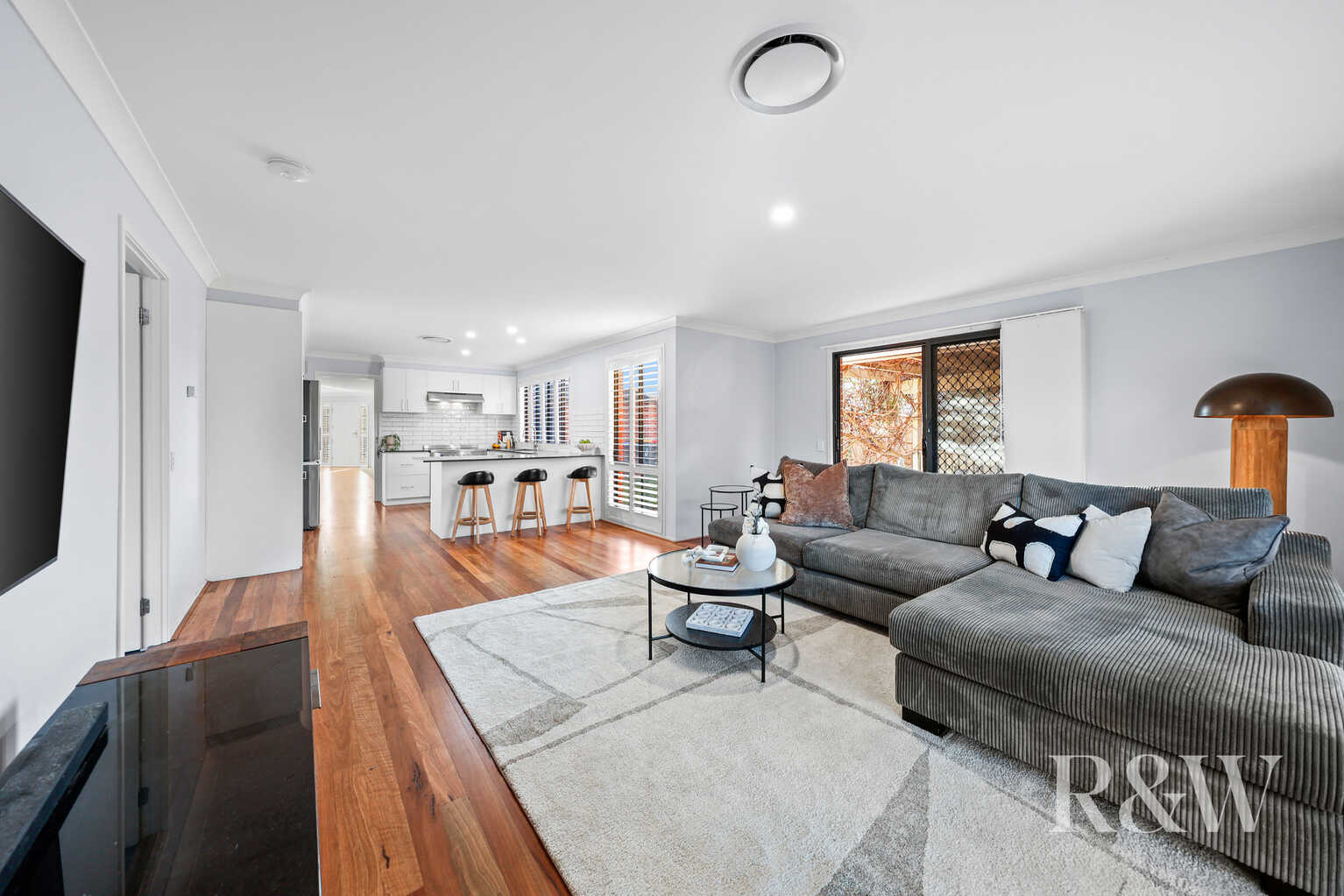 7 GEORGE CALEY PLACE Mount Annan 7 GEORGE CALEY PLACE Mount Annan