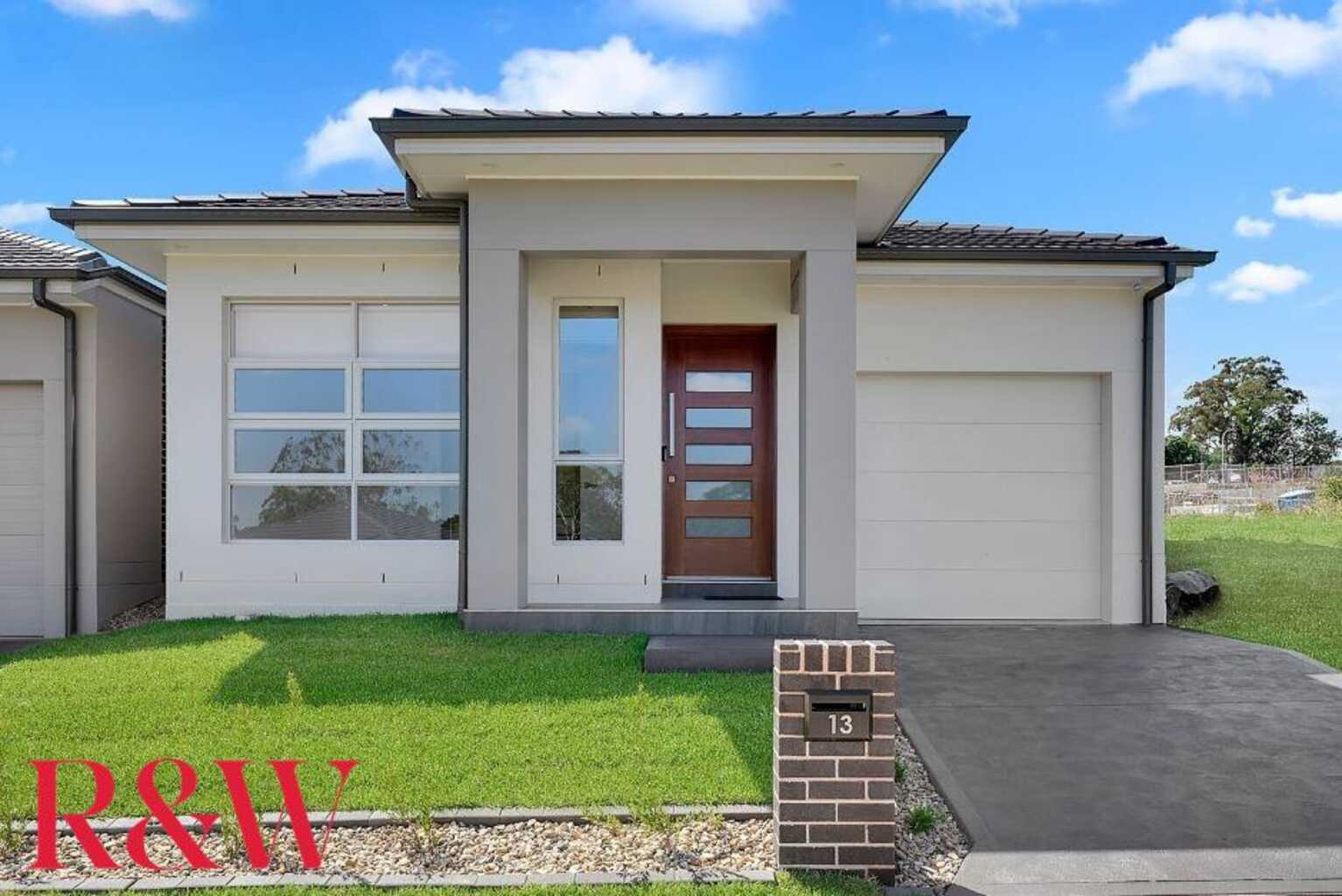 13 Dunstan Drive Bradbury 13 Dunstan Drive Bradbury