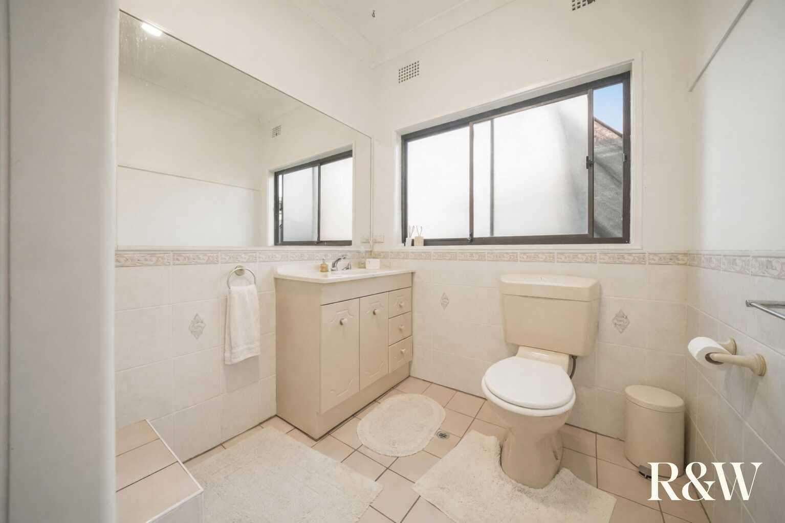 3 LACHLAN PLACE Campbelltown