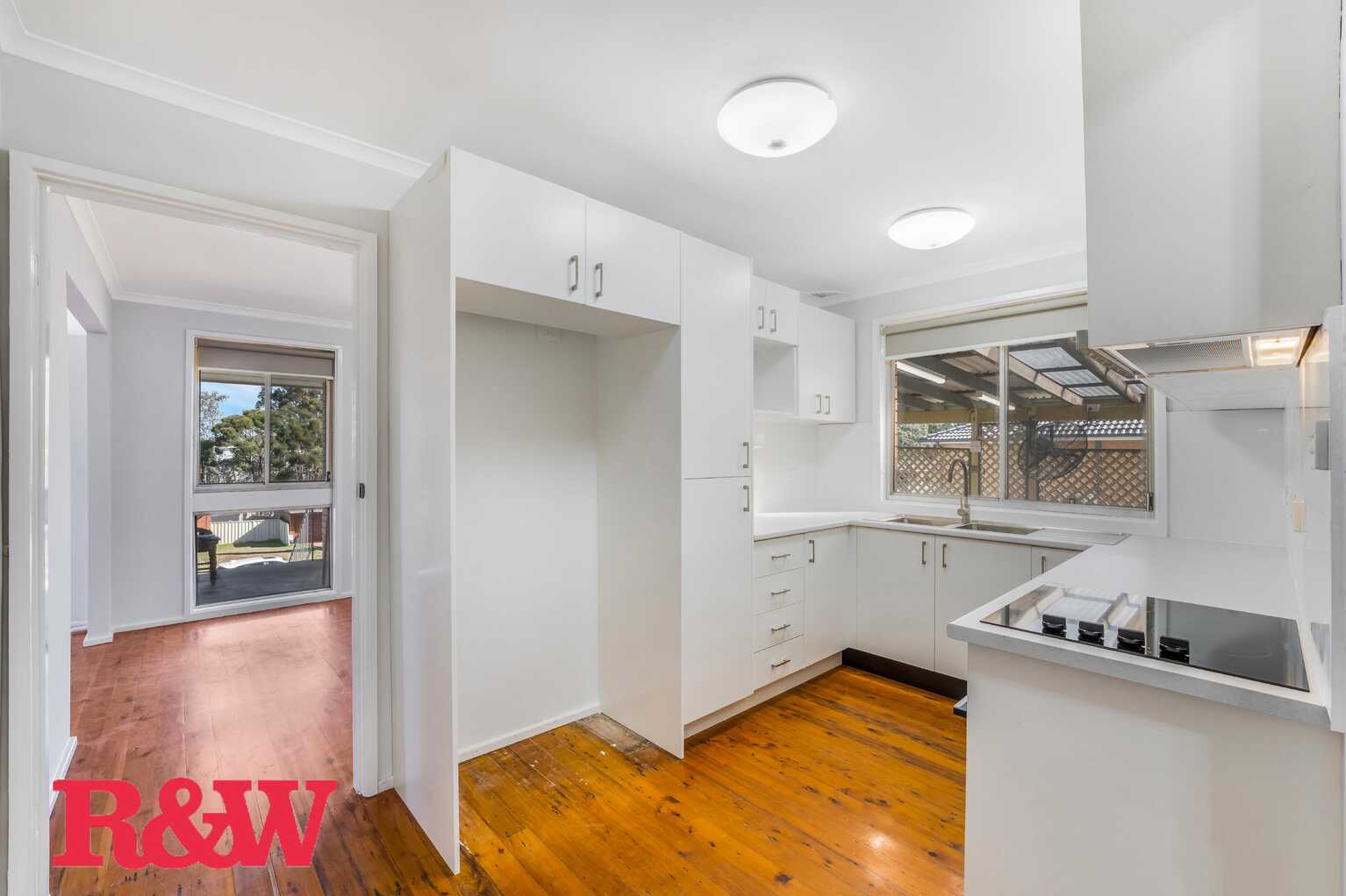 52 Elouera Crescent Woodbine 52 Elouera Crescent Woodbine
