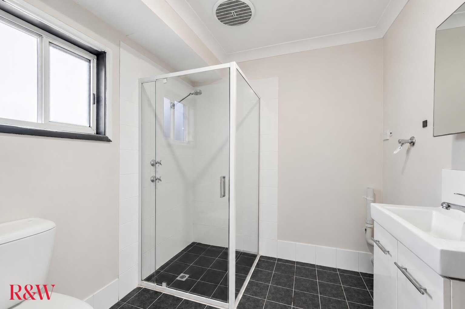 2b Mavick Crescent Leumeah