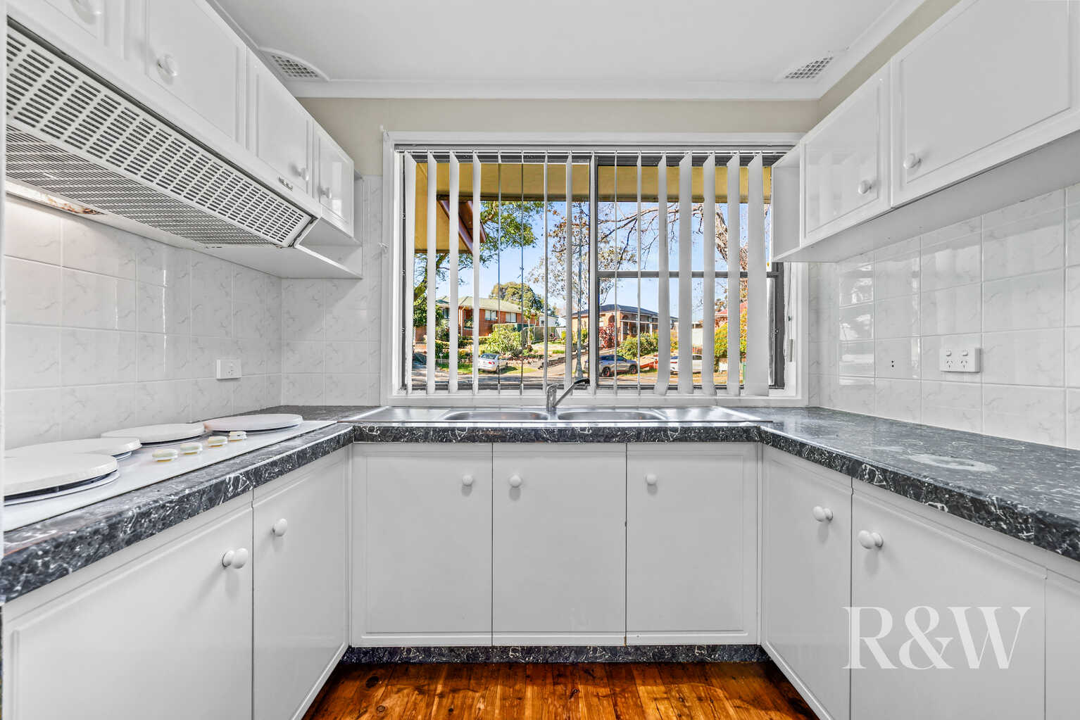 8 DUNKELD PLACE St Andrews
