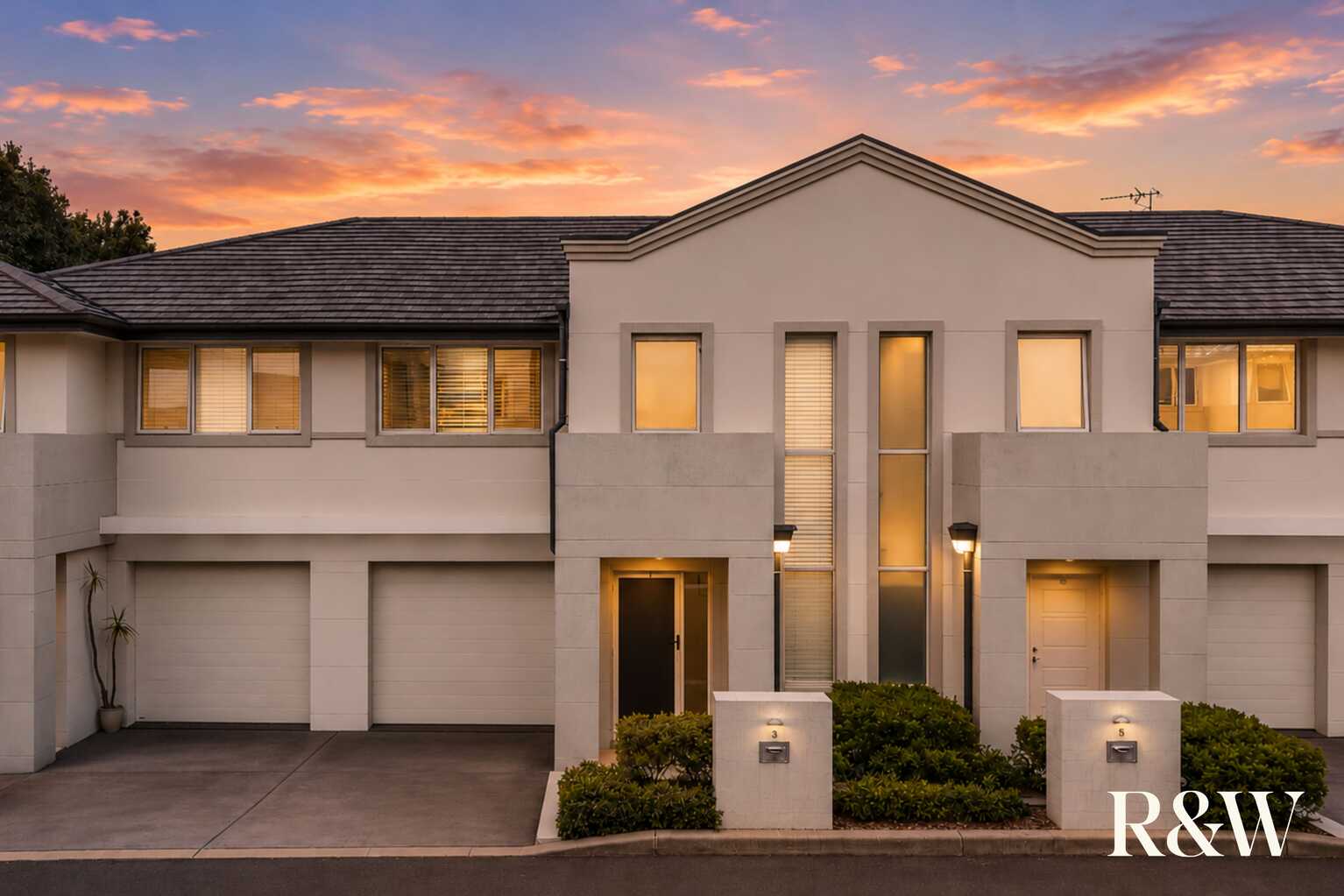 3 HIGHLAND CLOSE Macquarie Links