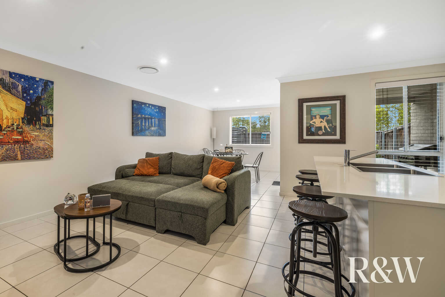 3 HIGHLAND CLOSE Macquarie Links